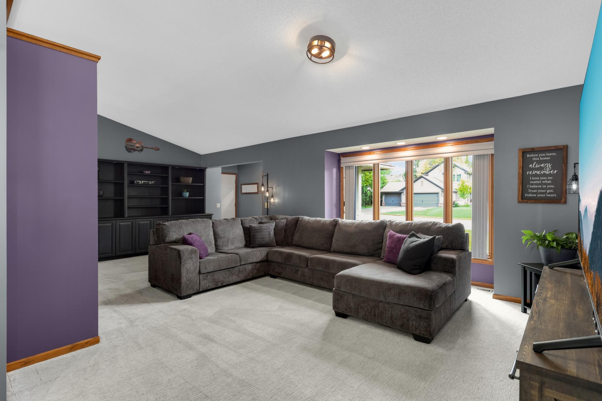 105 Interlachen Road Property Photo 3