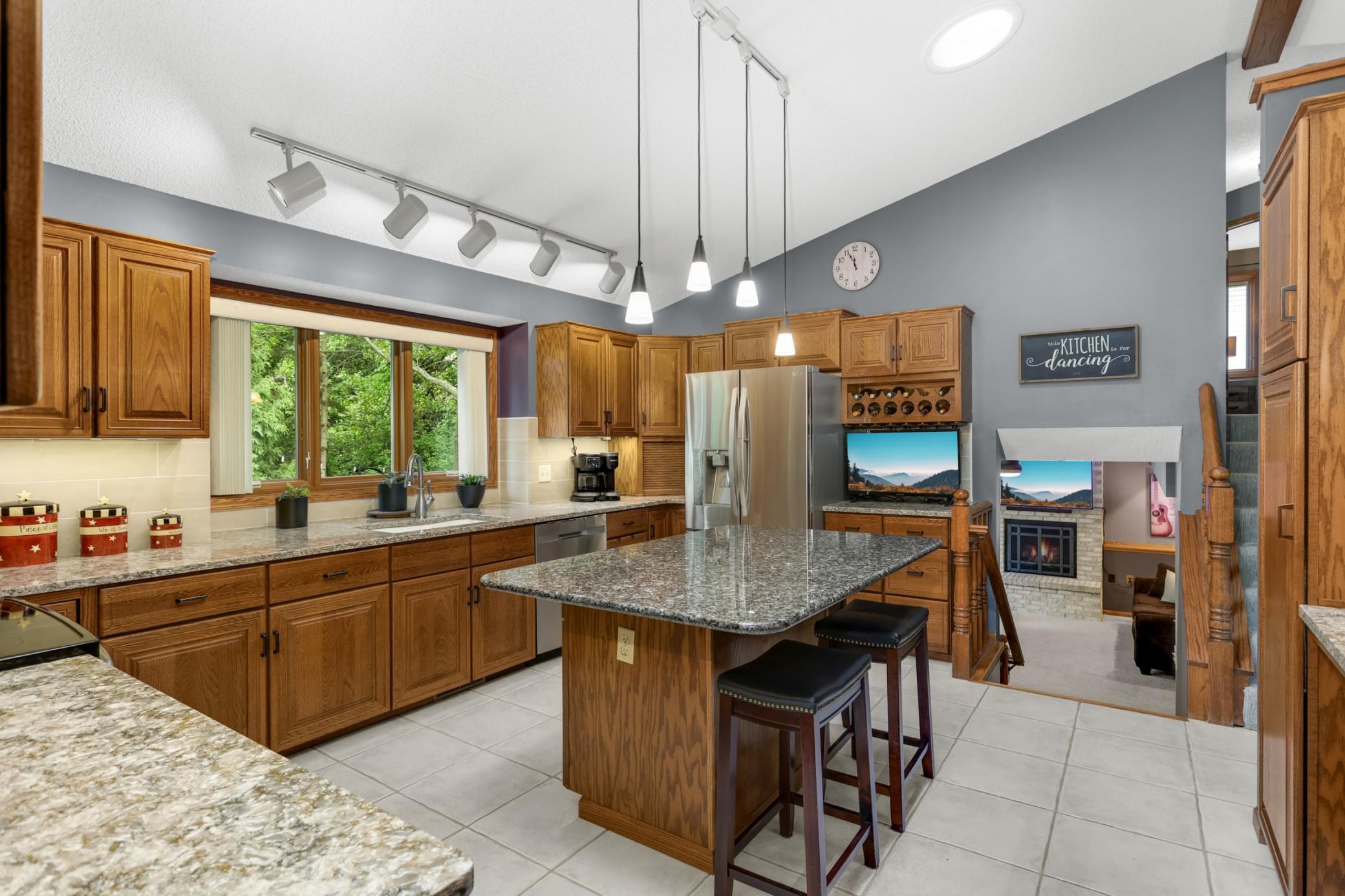 105 Interlachen Road Property Photo 10