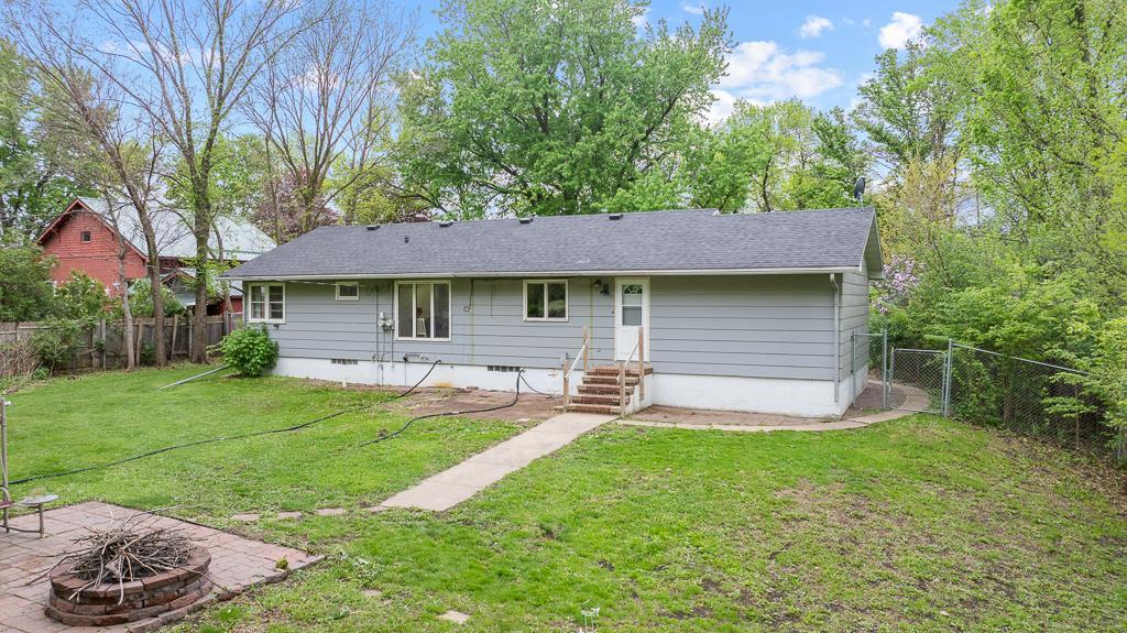 2110 Highway 75 Property Photo 7