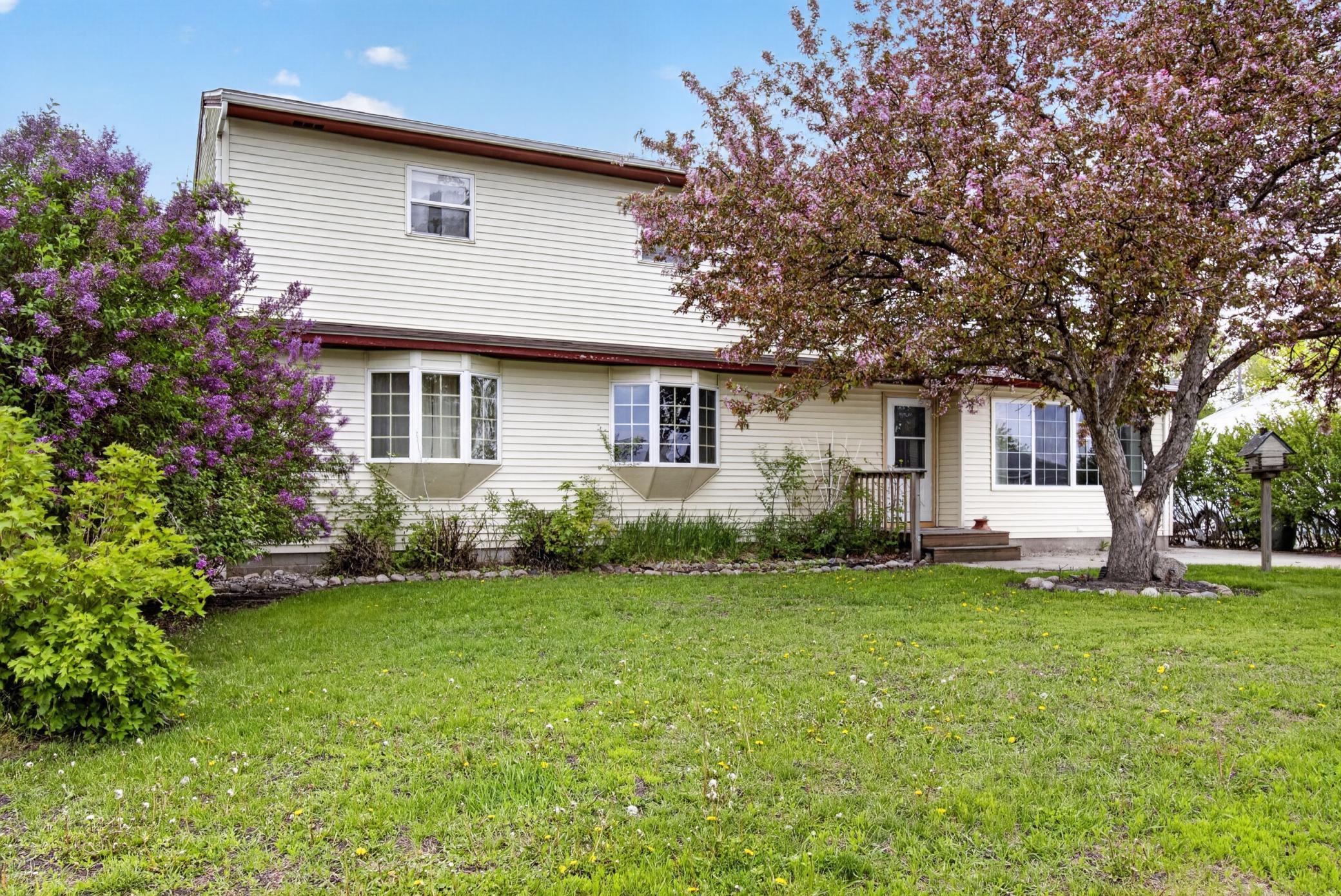 729 7th Street S Property Photo 1