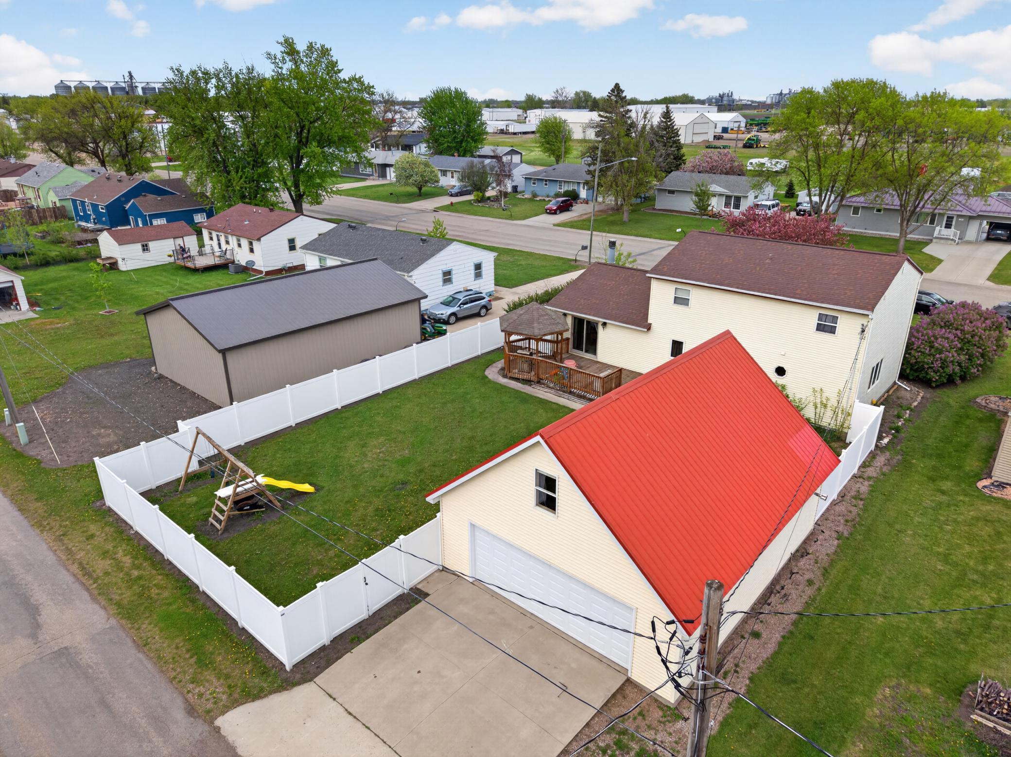 729 7th Street S Property Photo 8
