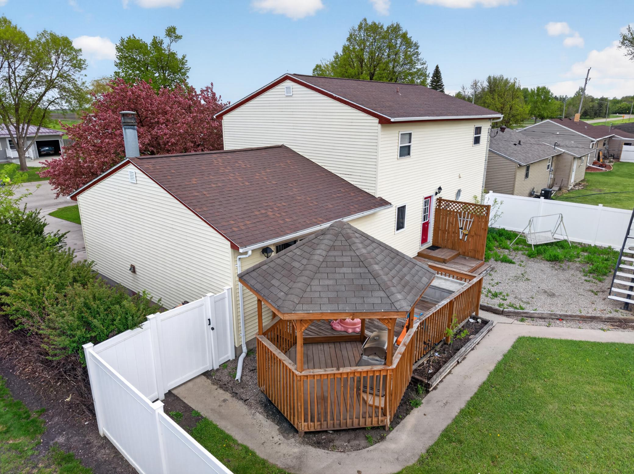 729 7th Street S Property Photo 12