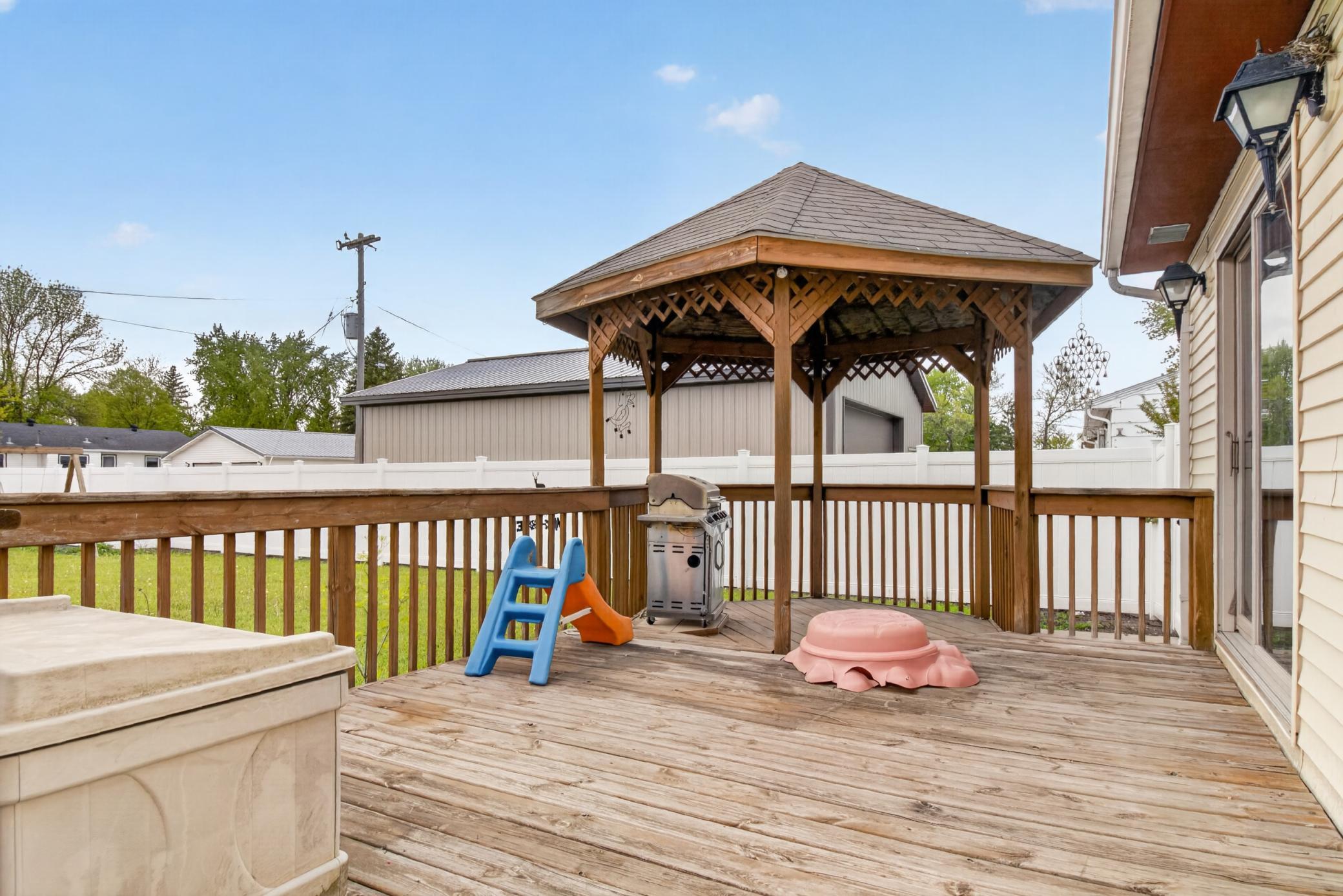 729 7th Street S Property Photo 18