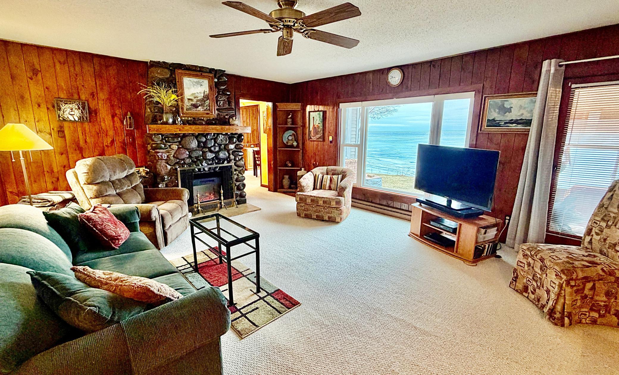 44461 Conifer Street Property Photo 11