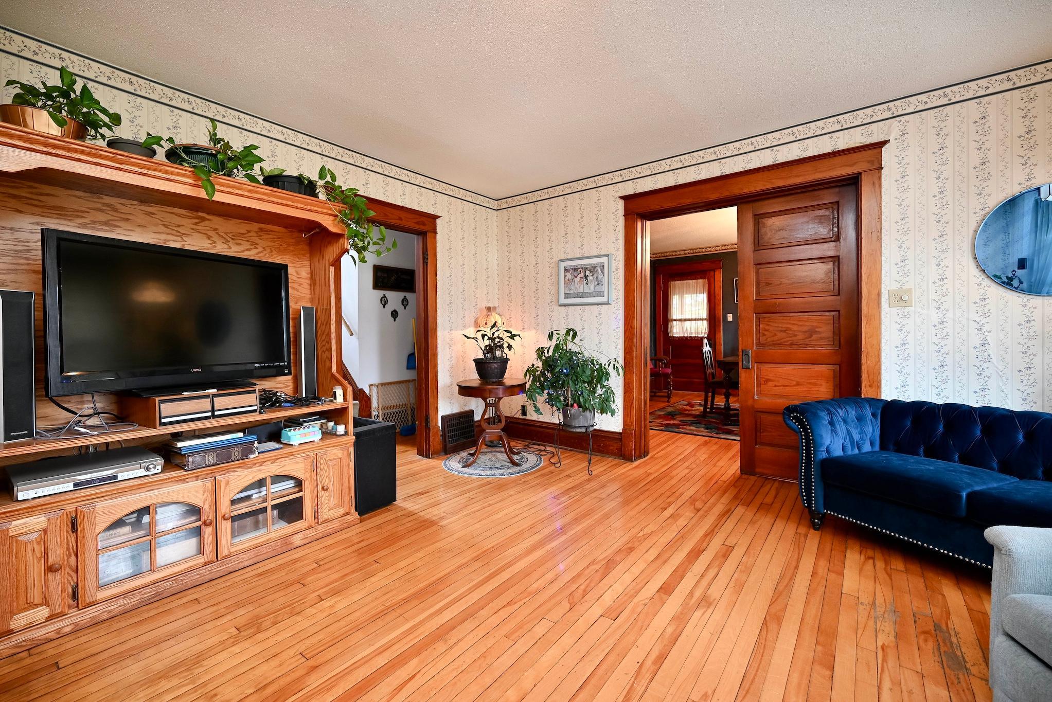30411 State Highway 43 Property Photo 3