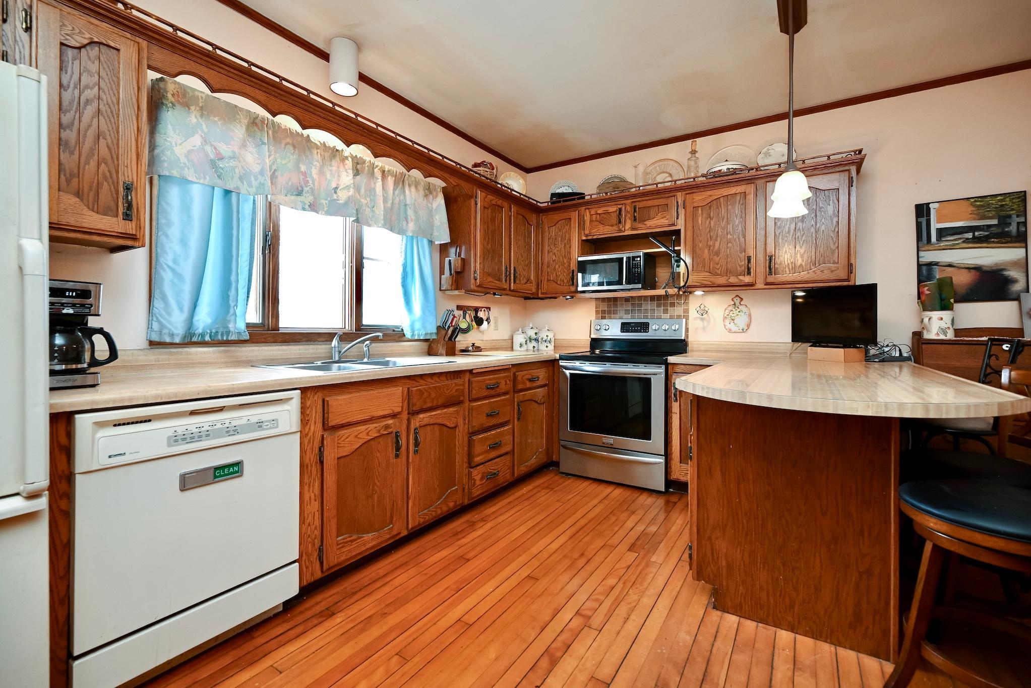30411 State Highway 43 Property Photo 5
