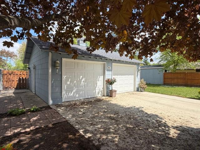 802 N Ramsey Avenue Property Photo 17
