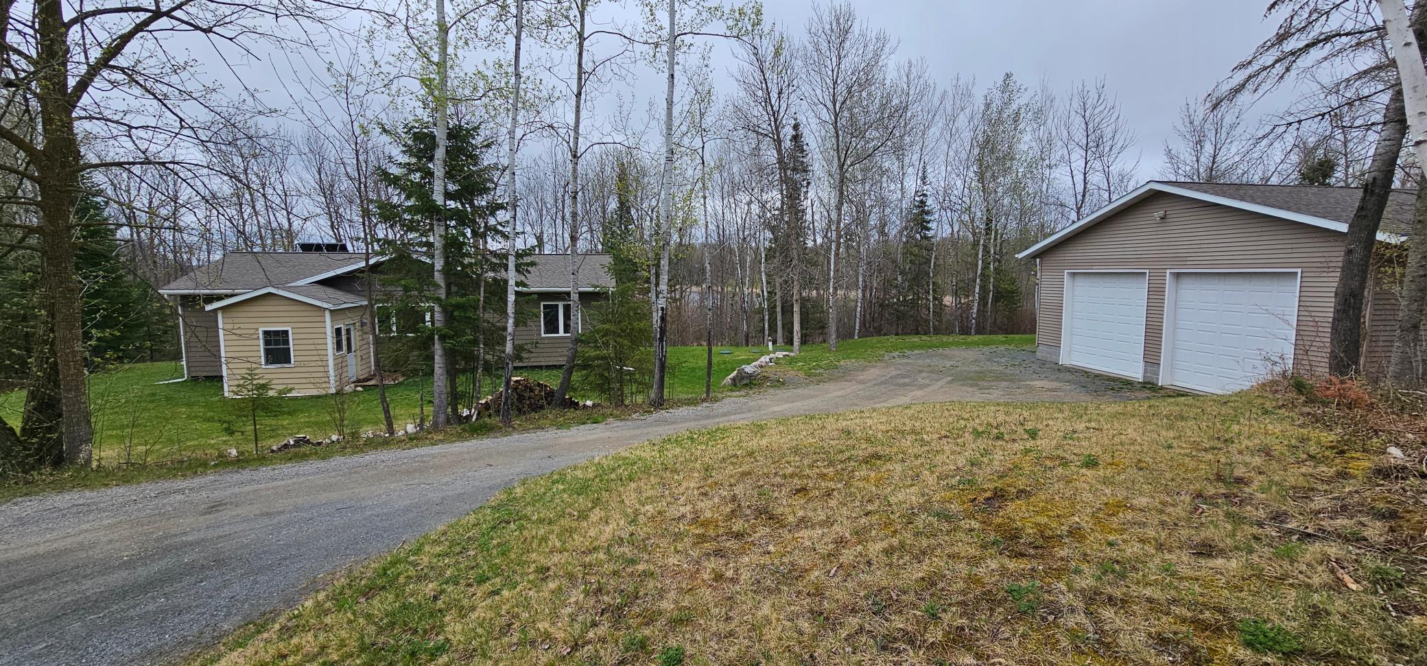 1735 Arborvitae Lane Ne Property Photo 2
