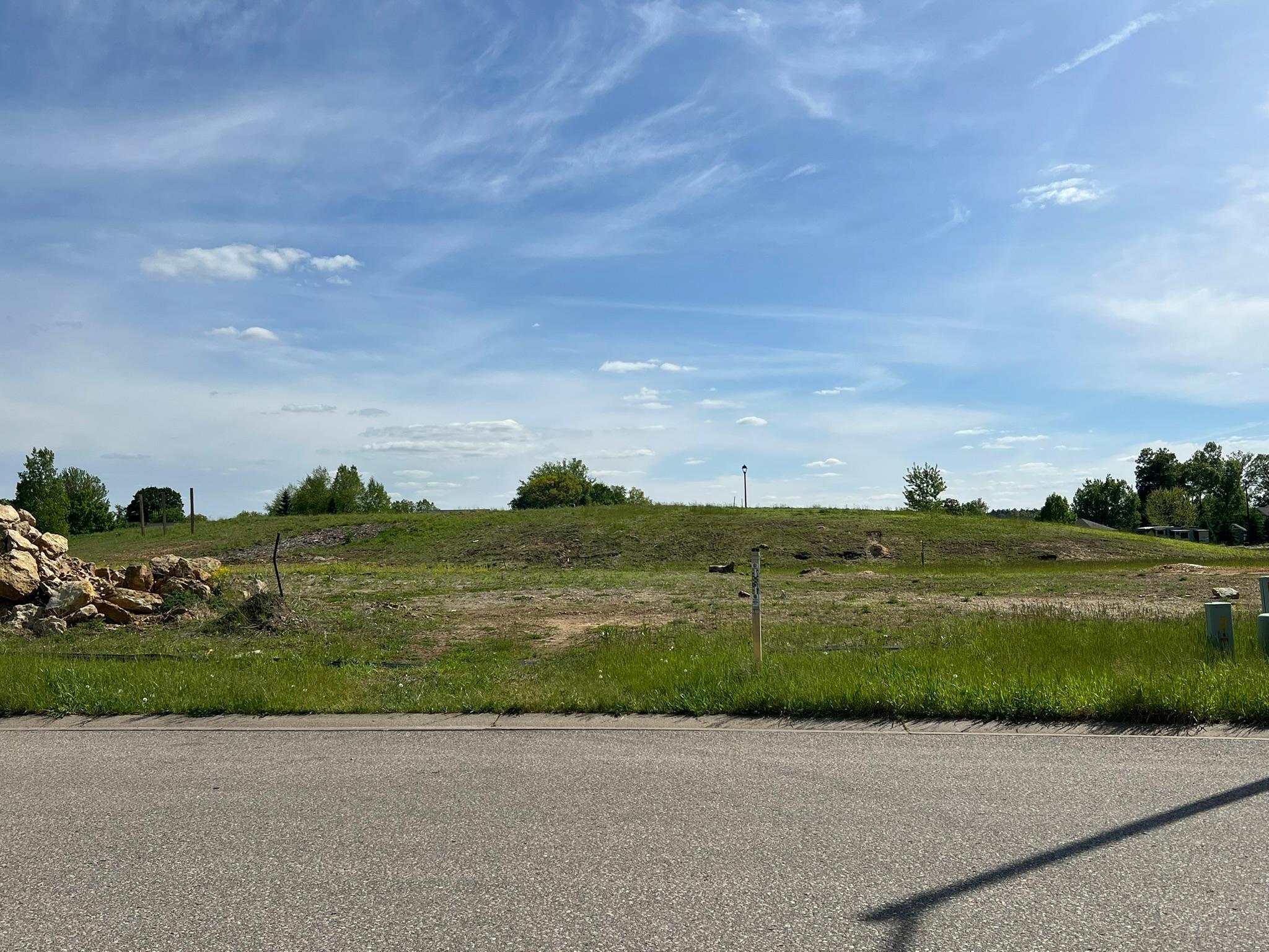 2570 Sunny Meadow Lane Property Photo 2