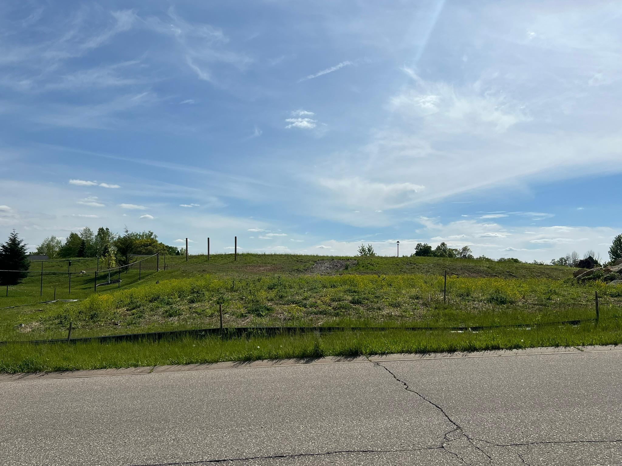 2560 Sunny Meadow Lane Property Photo 2