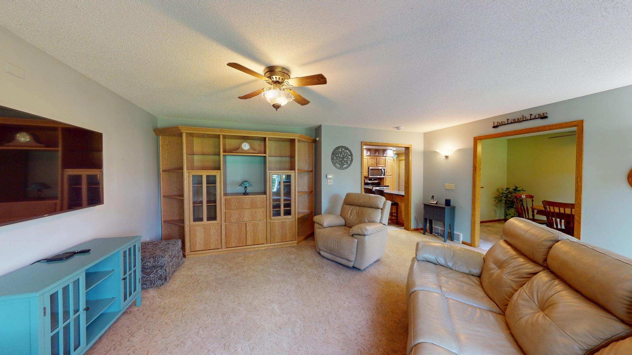 1112 Bridge Avenue Property Photo 3