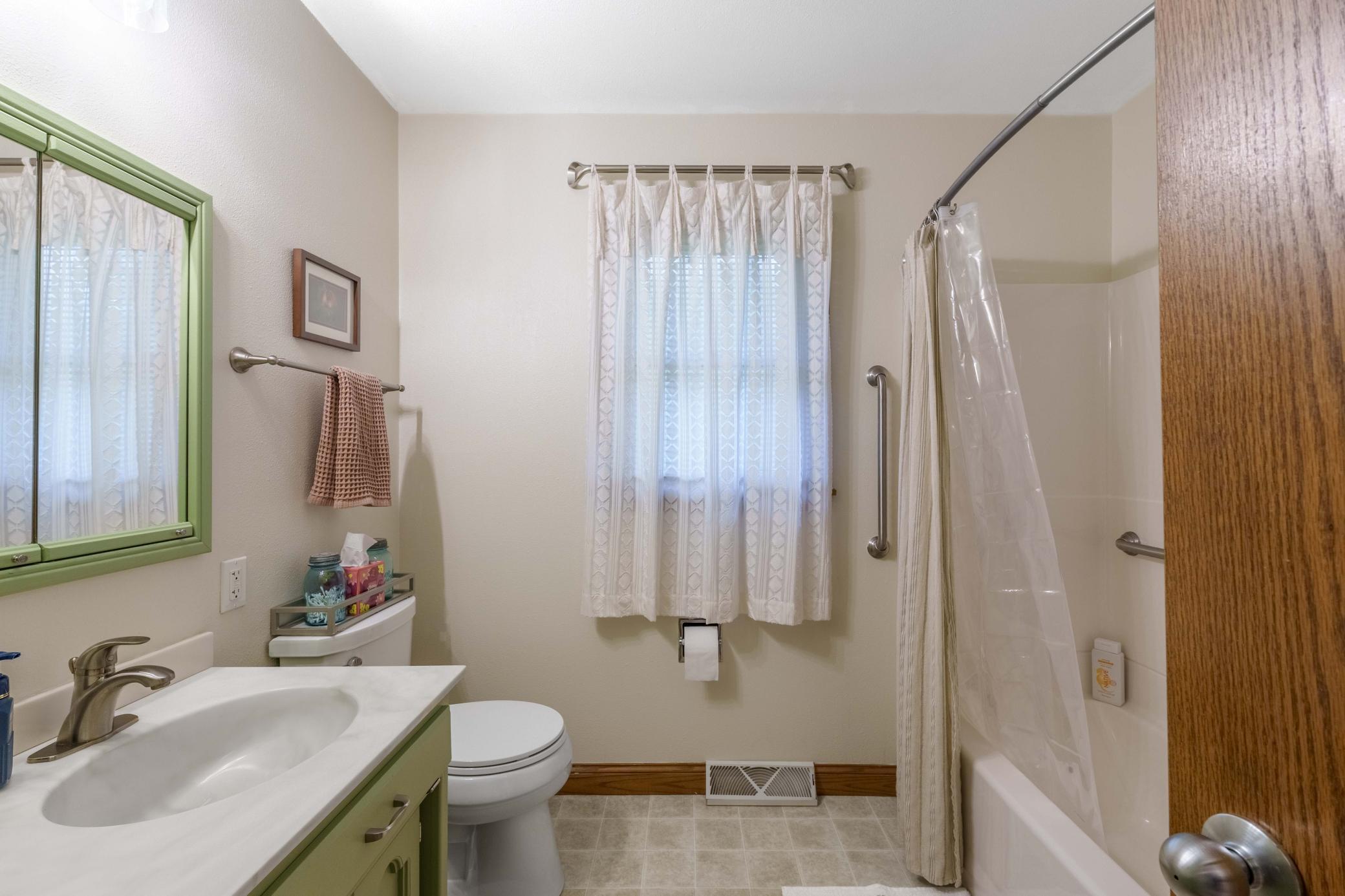 533 Maple Lane Property Photo 12