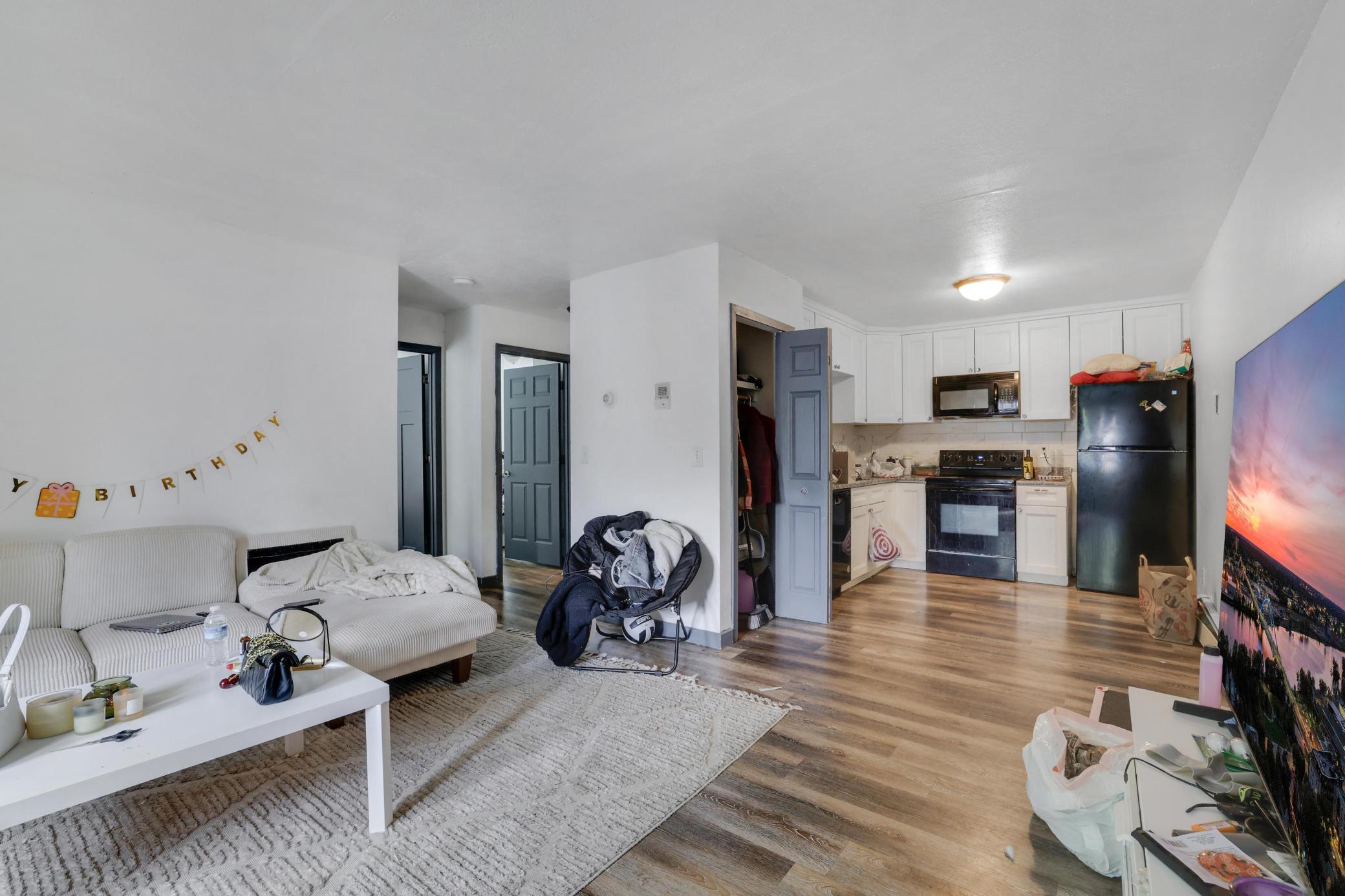 3811 Restwood Road Property Photo 4