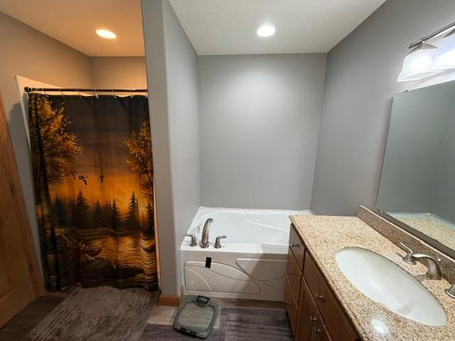 48990 County Highway 17 Property Photo 45