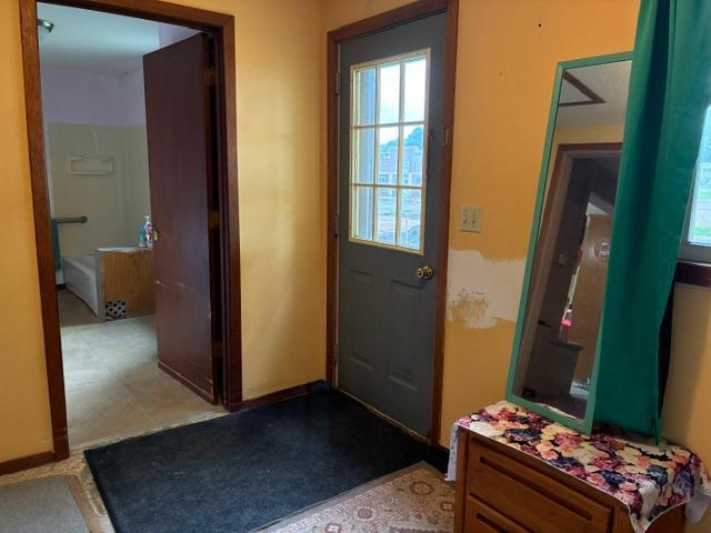 210 Front Street E Property Photo 9