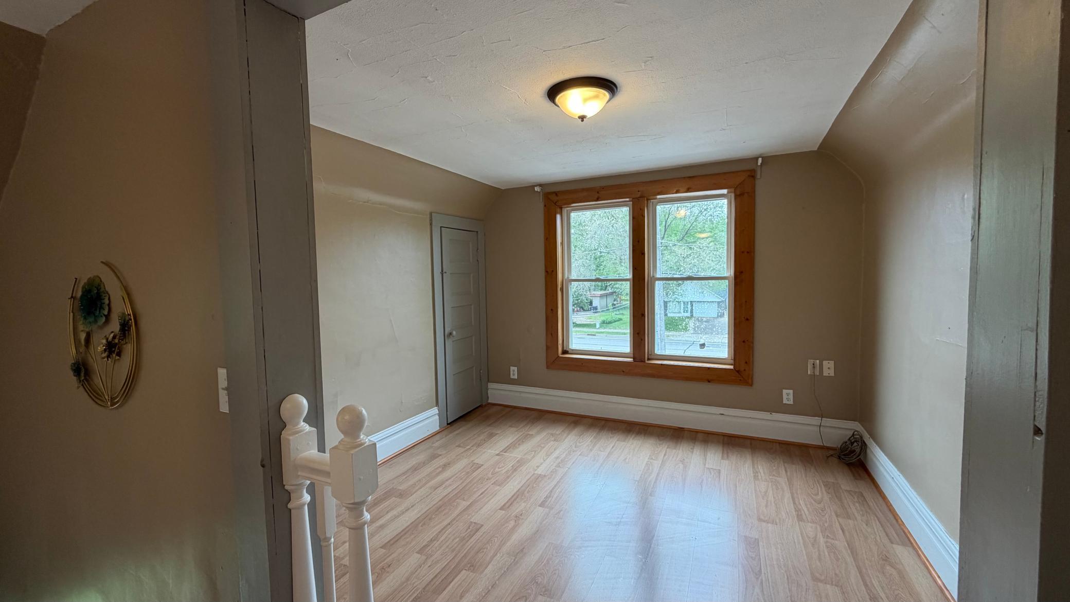 313 E Broadway Street Property Photo 18