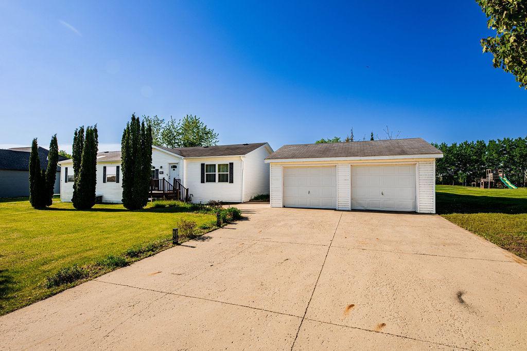 416 Ridge Crest Drive Property Photo 1