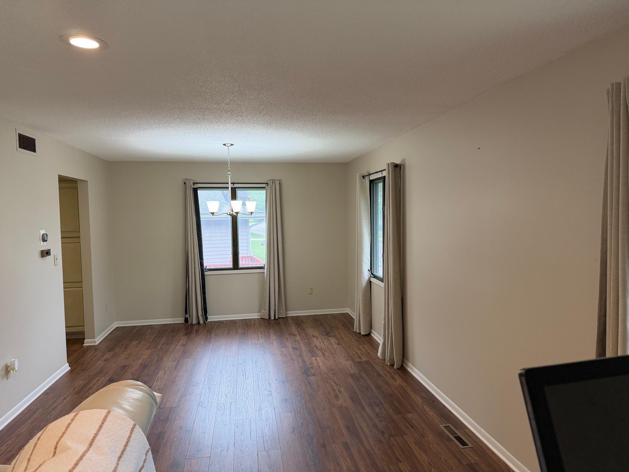 1609 Gateway Drive Property Photo 5