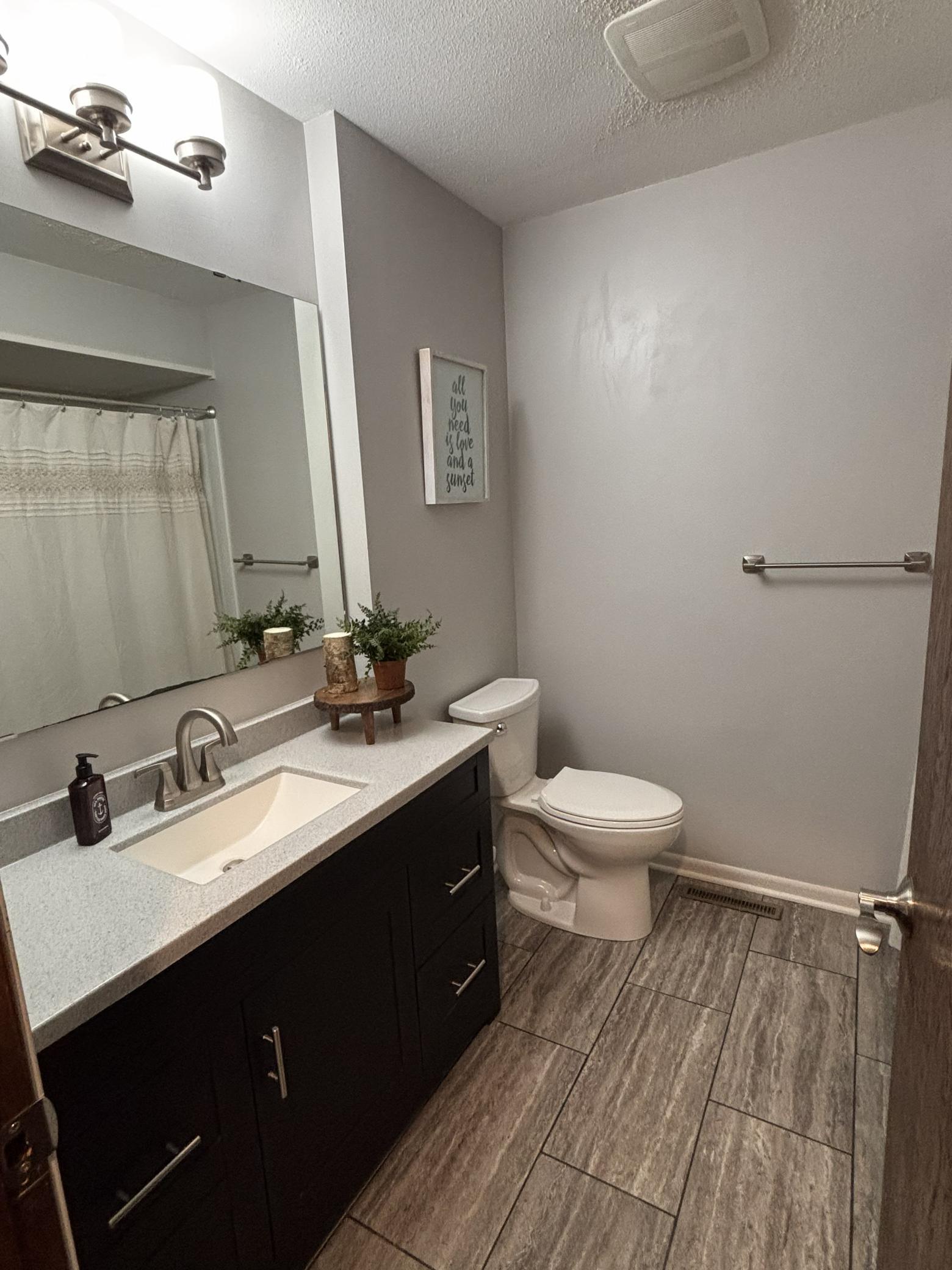 1609 Gateway Drive Property Photo 8