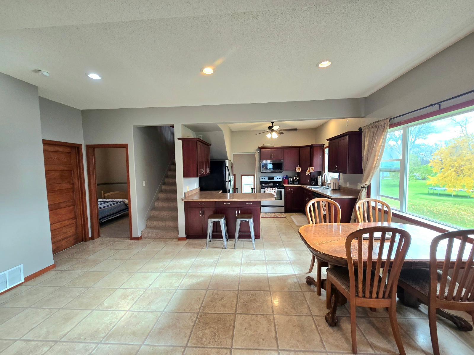 337 2nd Avenue E Property Photo 8