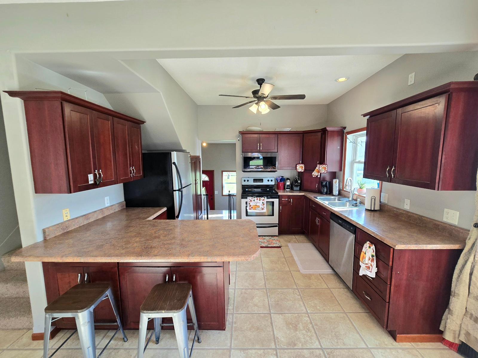 337 2nd Avenue E Property Photo 10
