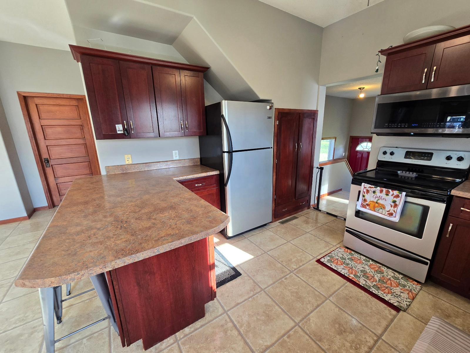 337 2nd Avenue E Property Photo 13