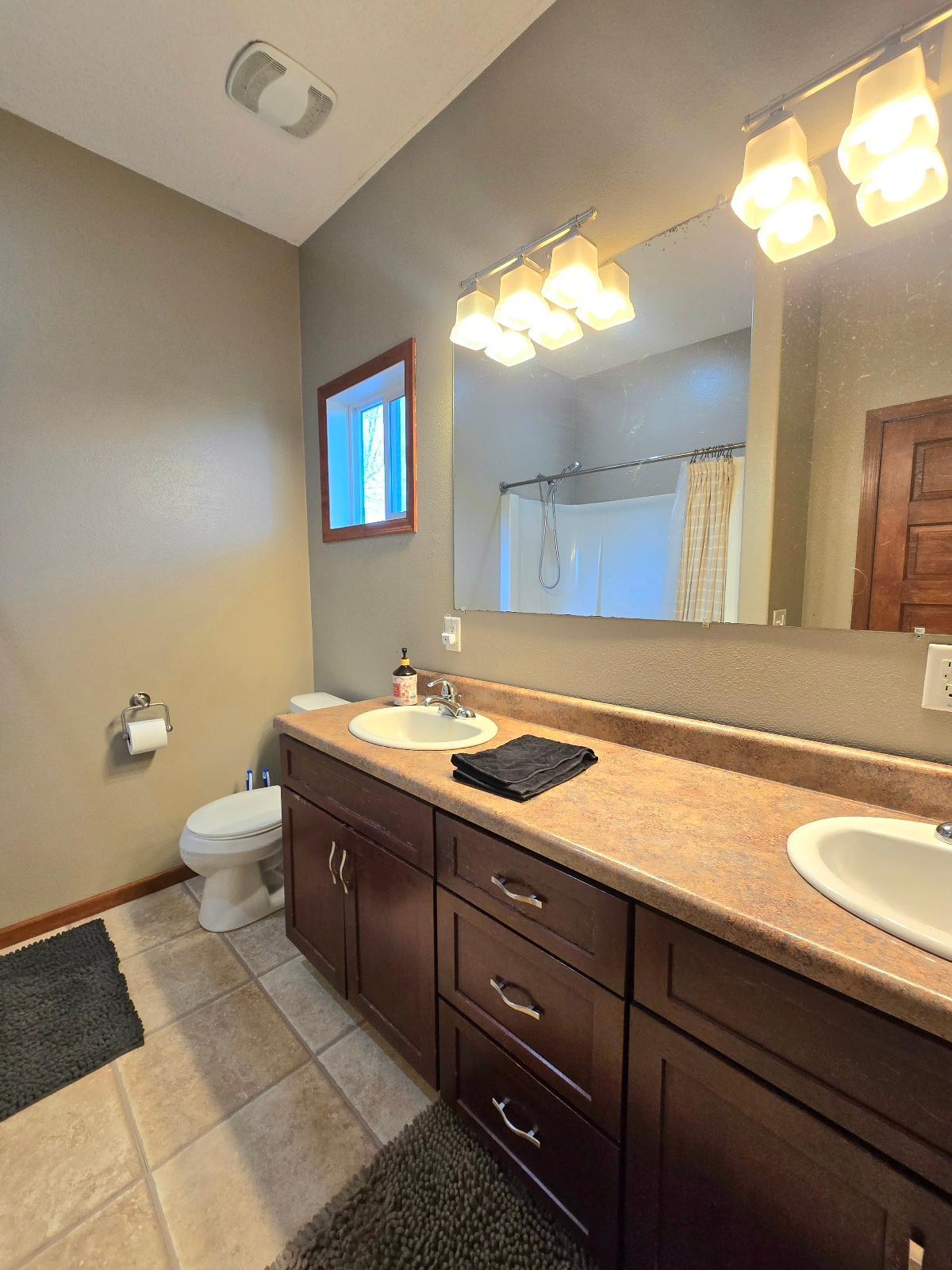 337 2nd Avenue E Property Photo 18