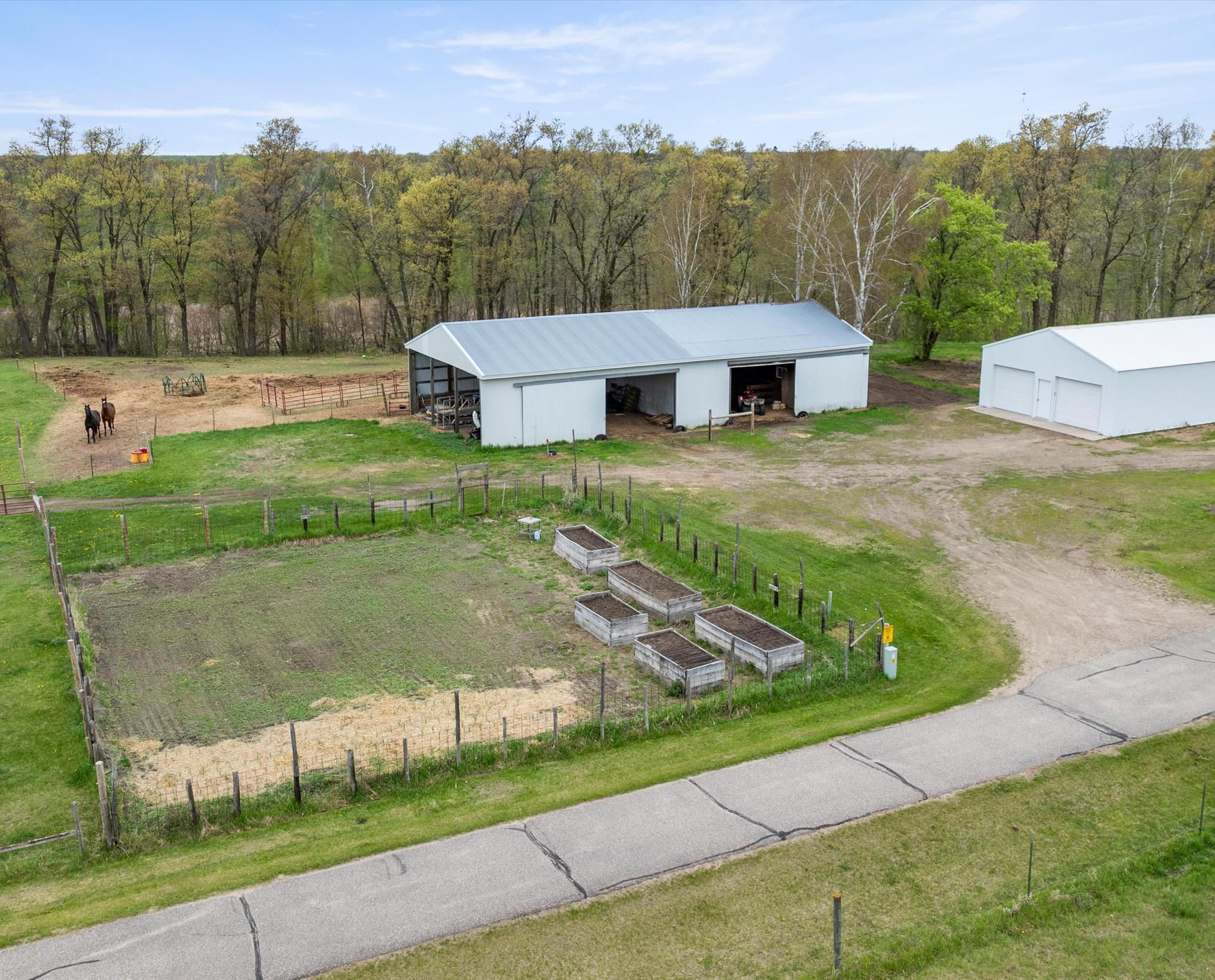 24732 Us Frontage Property Photo 4