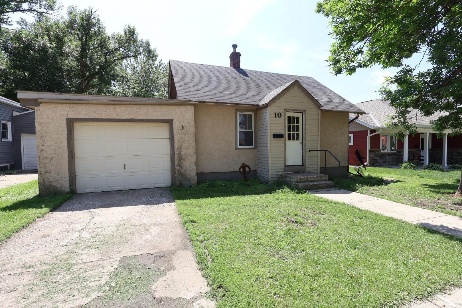 10 E 4th Street Property Photo 2