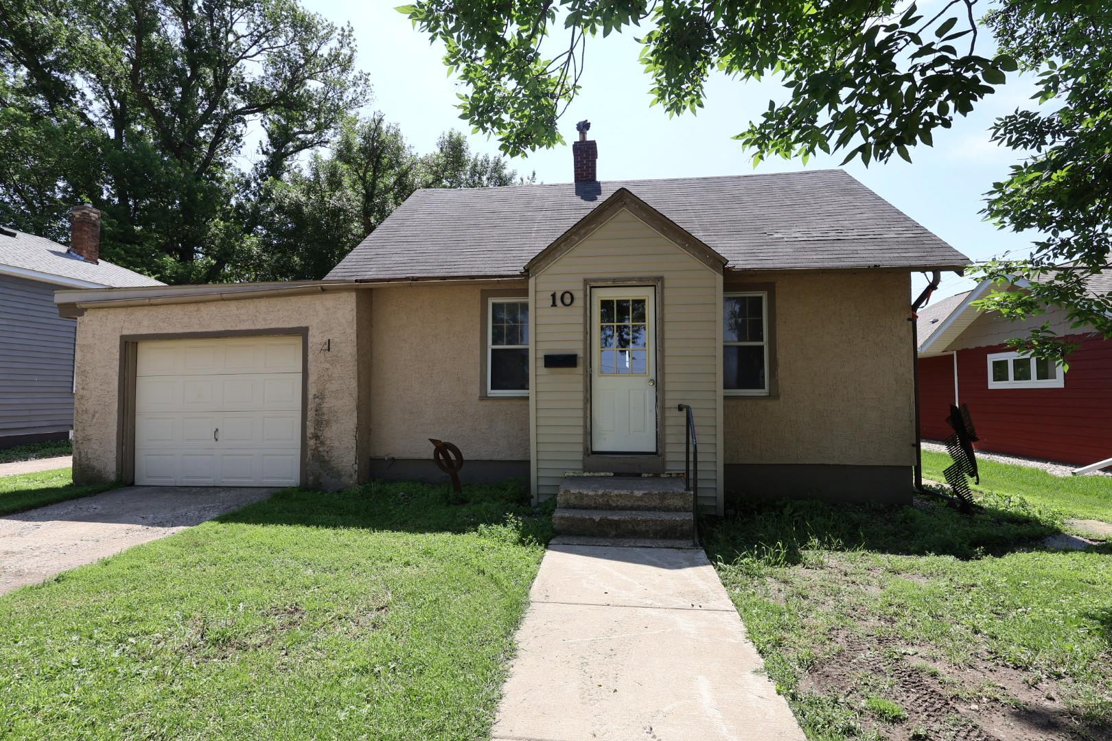 10 E 4th Street Property Photo 3