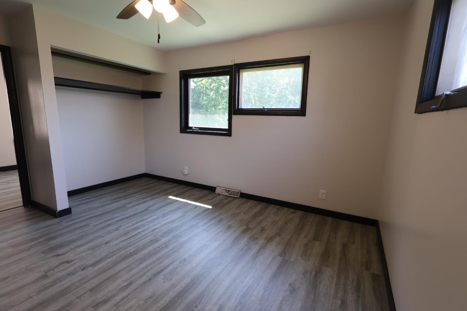 10 E 4th Street Property Photo 22