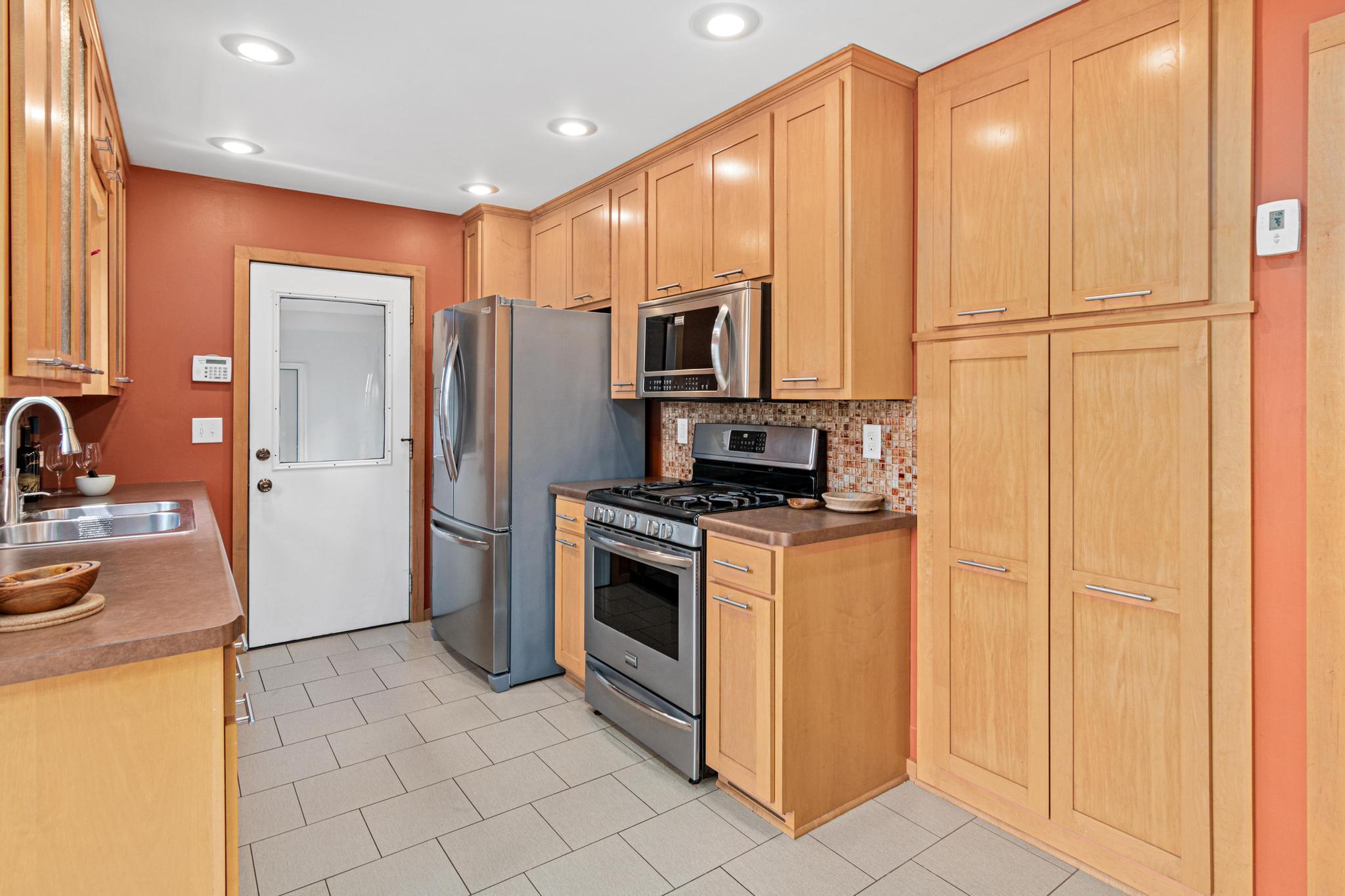 452 109th Avenue Nw Property Photo 9