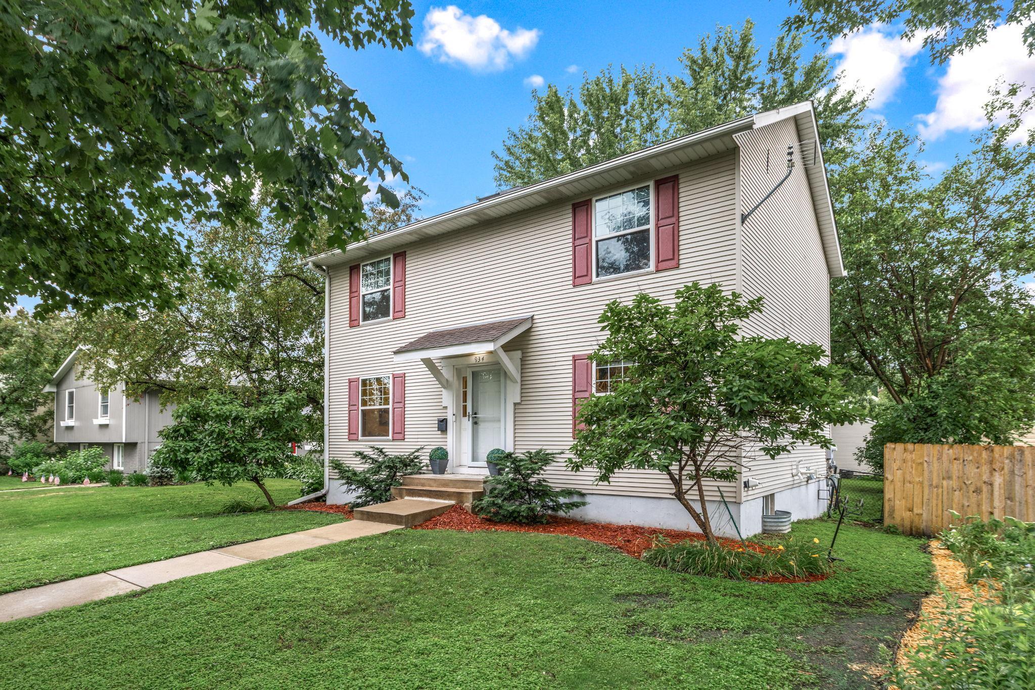 934 Randolph Avenue Property Photo 1