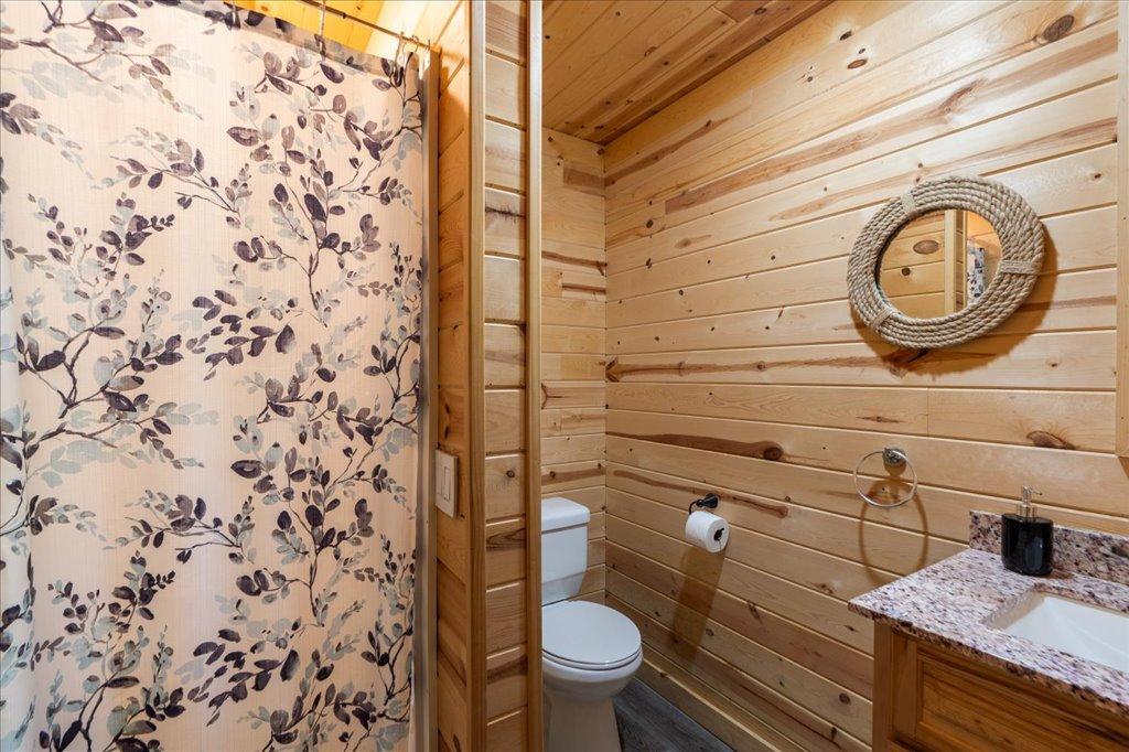 35470 Moccasin Lane Property Photo 18