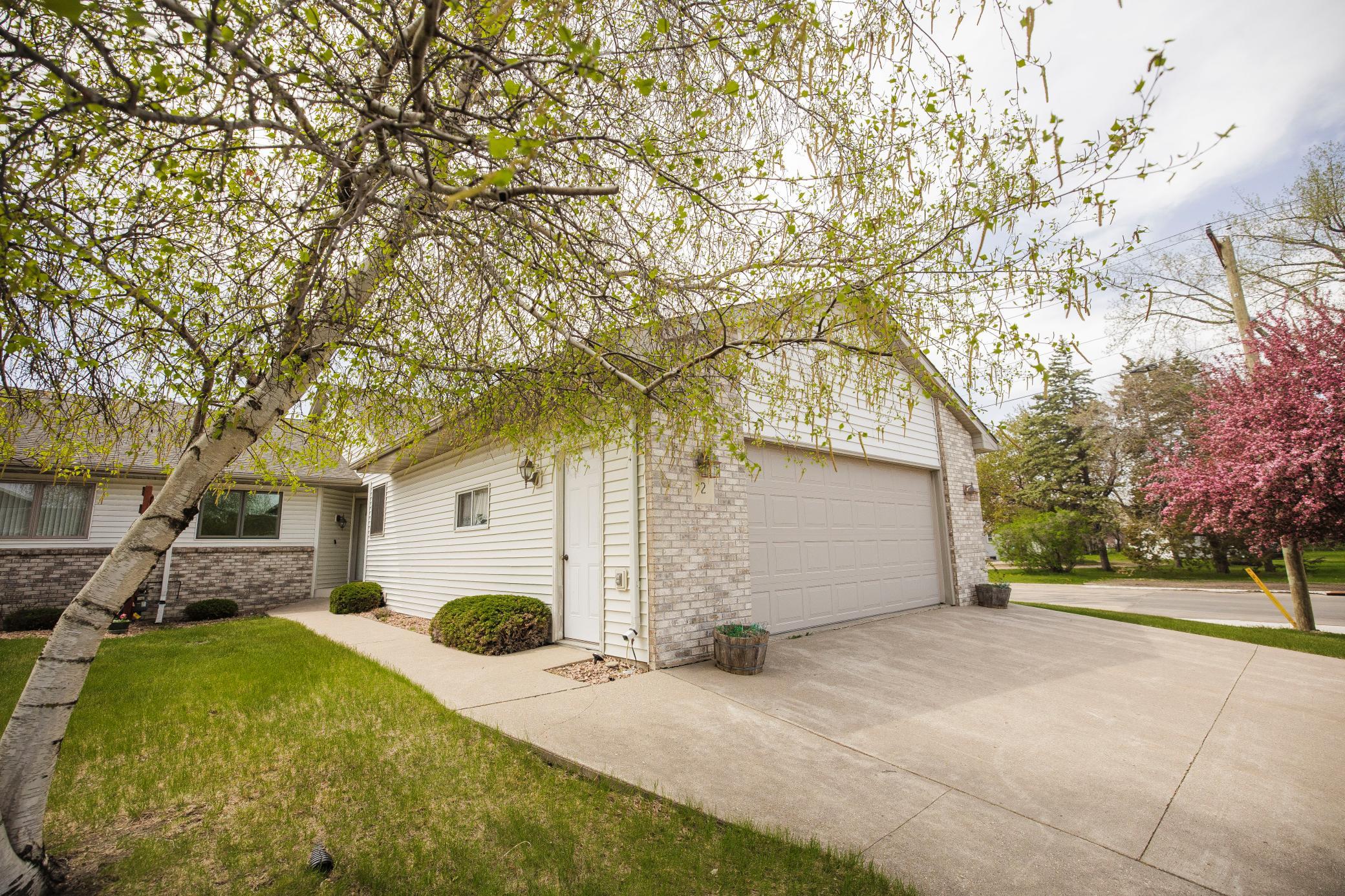 2 Line Drive Property Photo 2