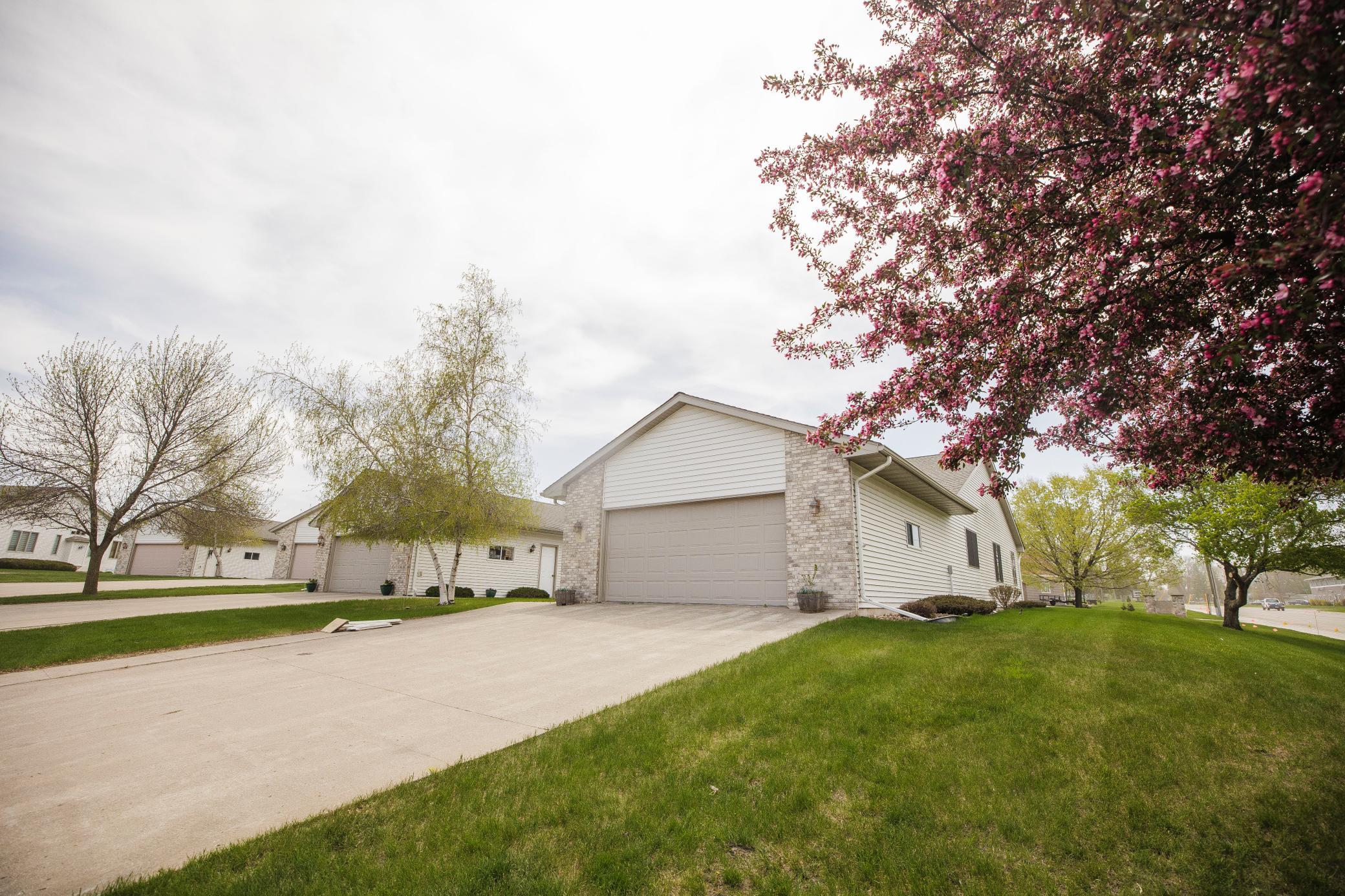 2 Line Drive Property Photo 3