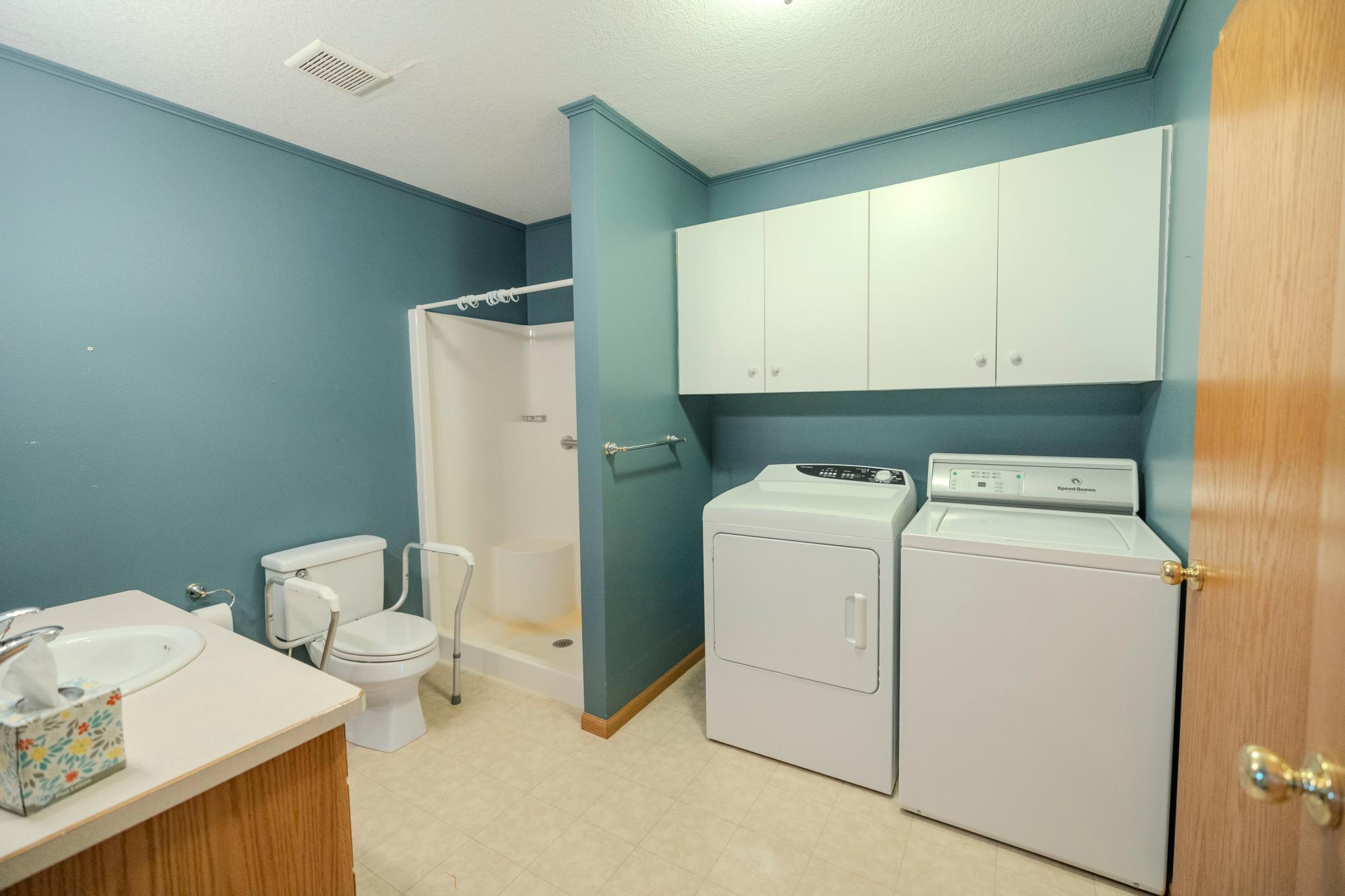 2 Line Drive Property Photo 22