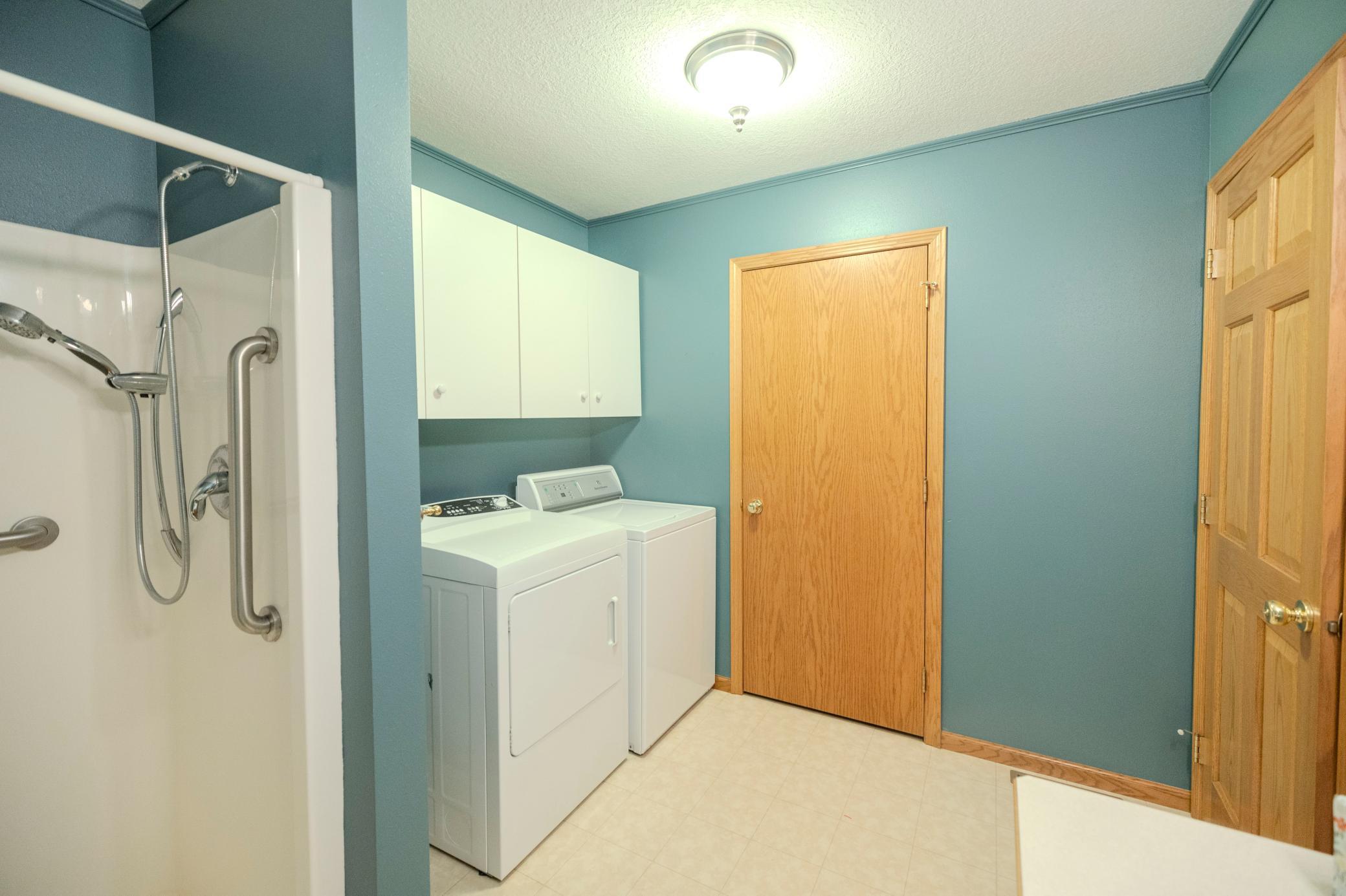 2 Line Drive Property Photo 25