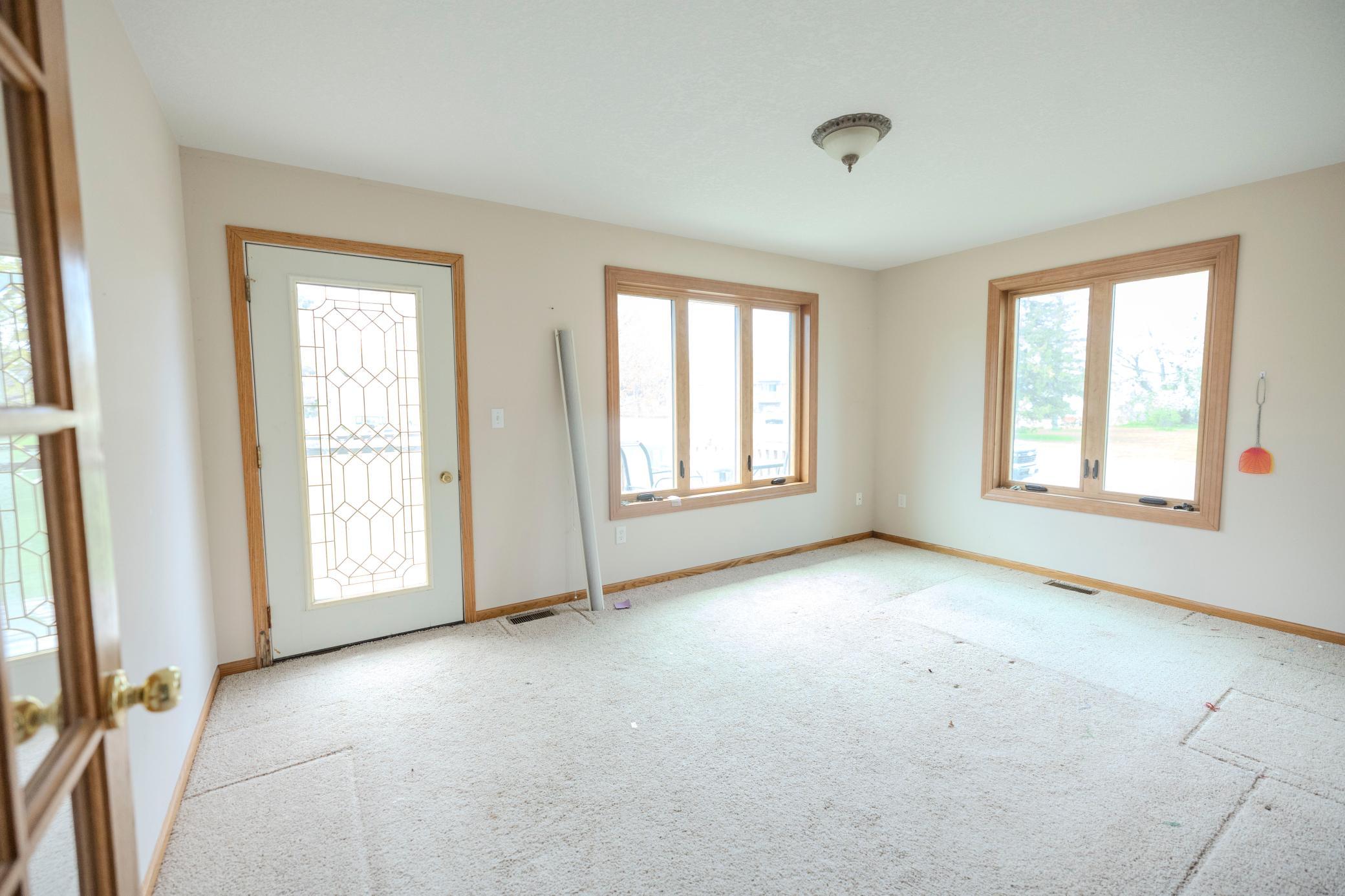 2 Line Drive Property Photo 26
