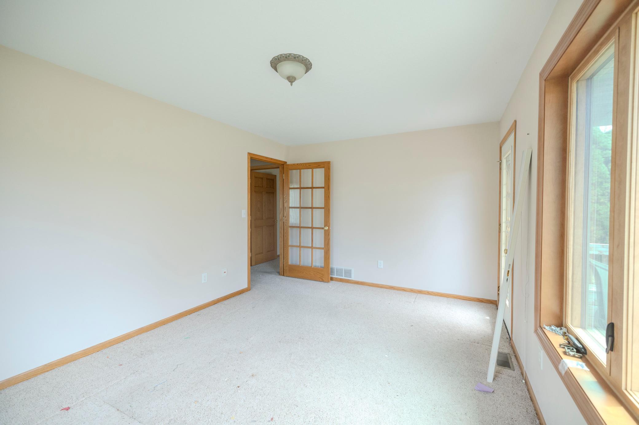2 Line Drive Property Photo 28