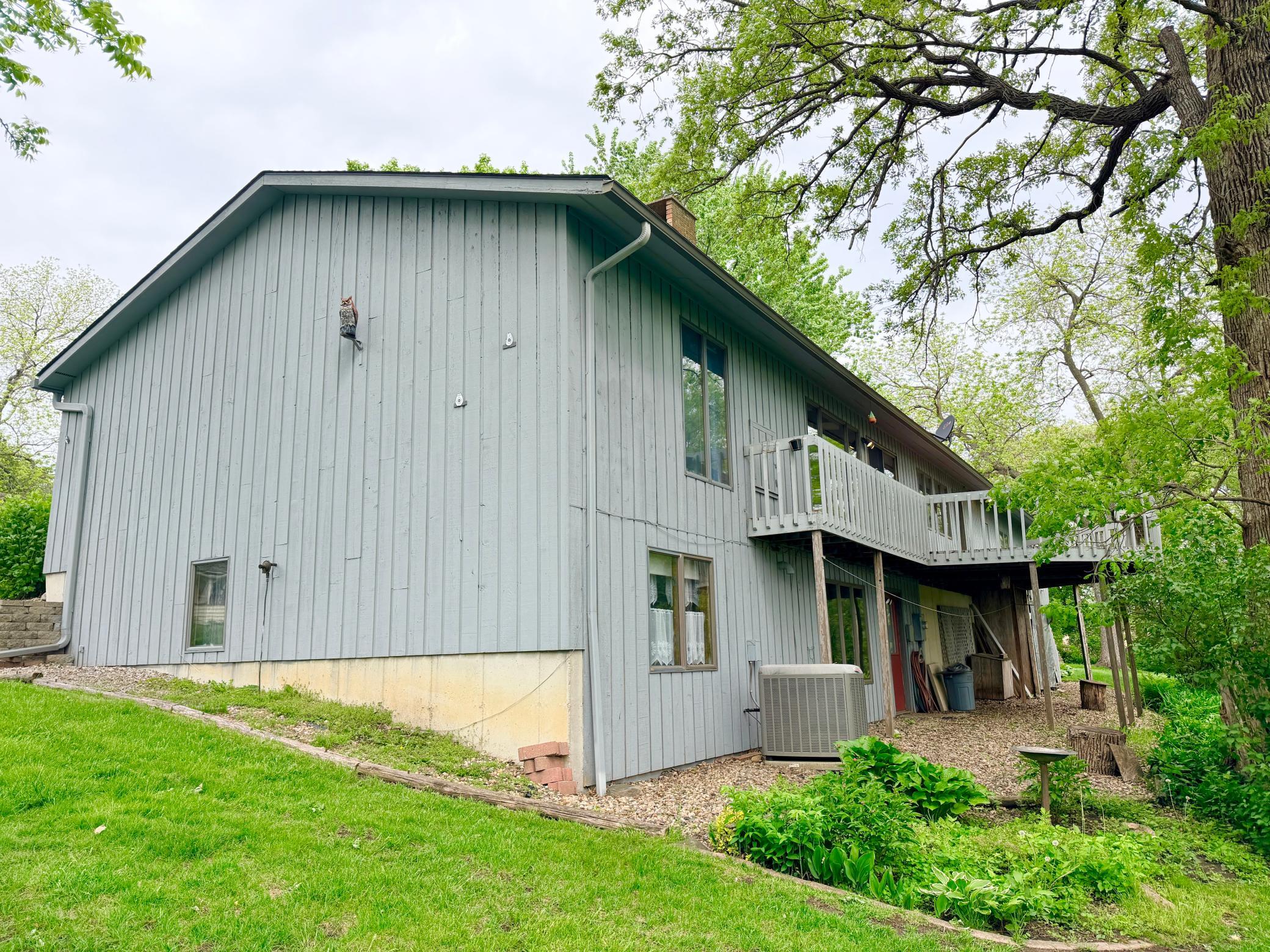 24106 Walnut Drive Property Photo 4