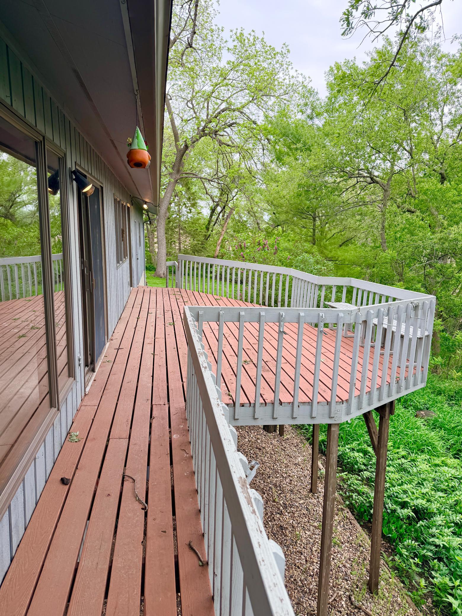 24106 Walnut Drive Property Photo 6