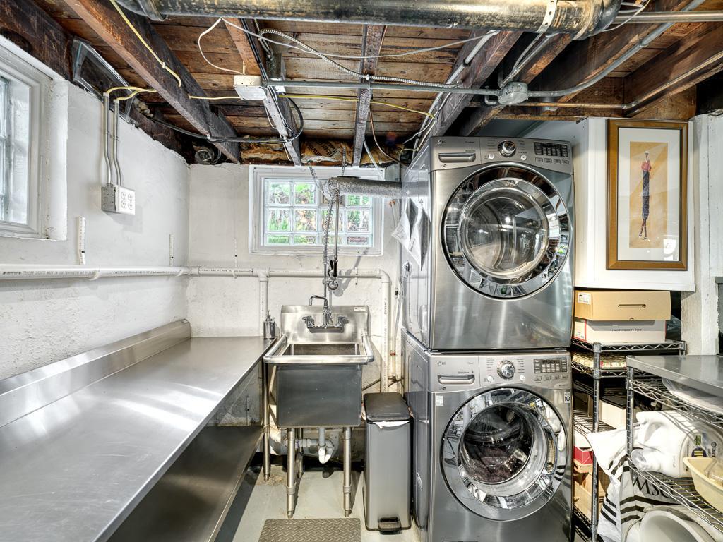 132 W 36th Street Property Photo 29