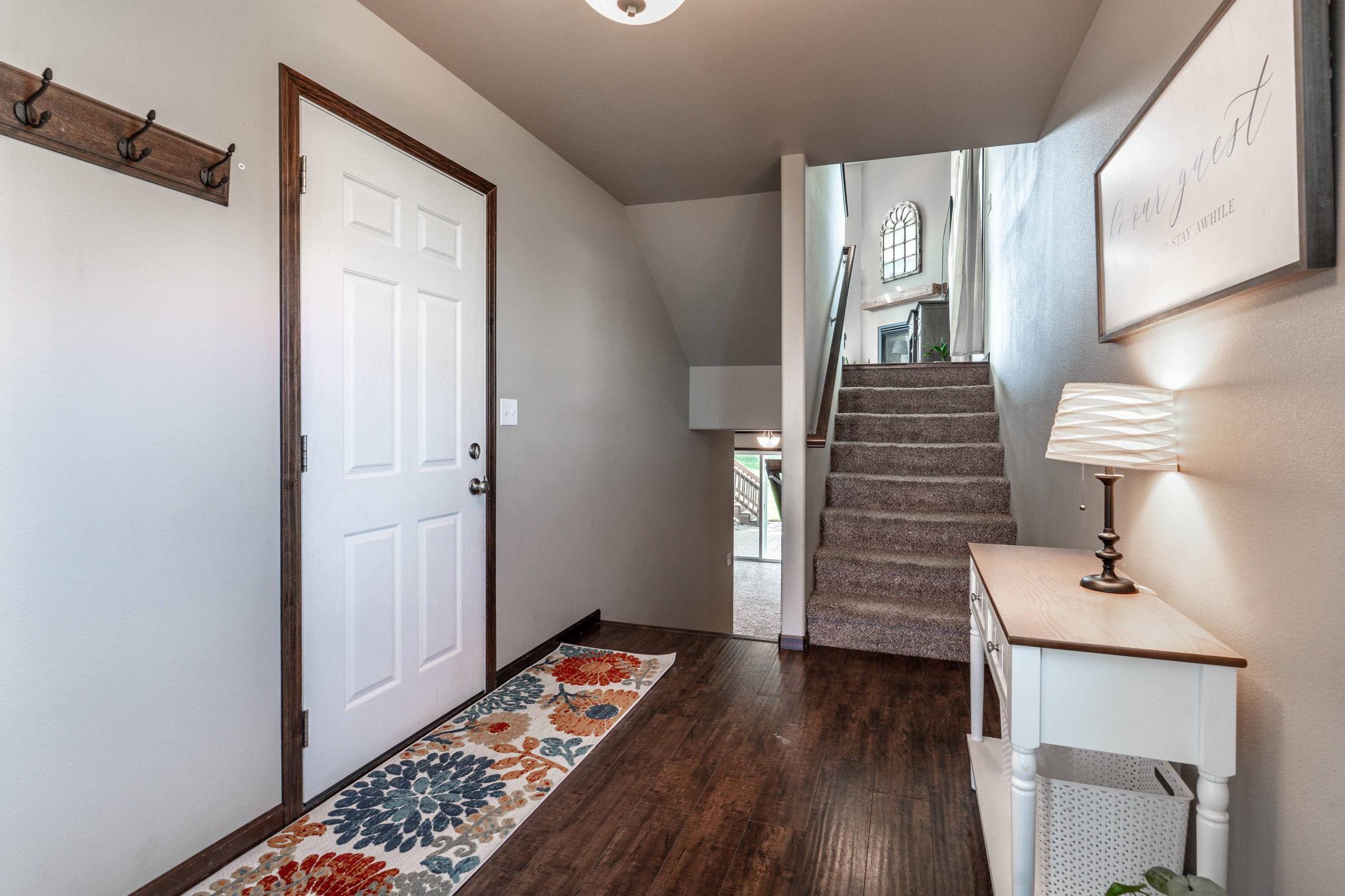 2414 Valley View Property Photo 2