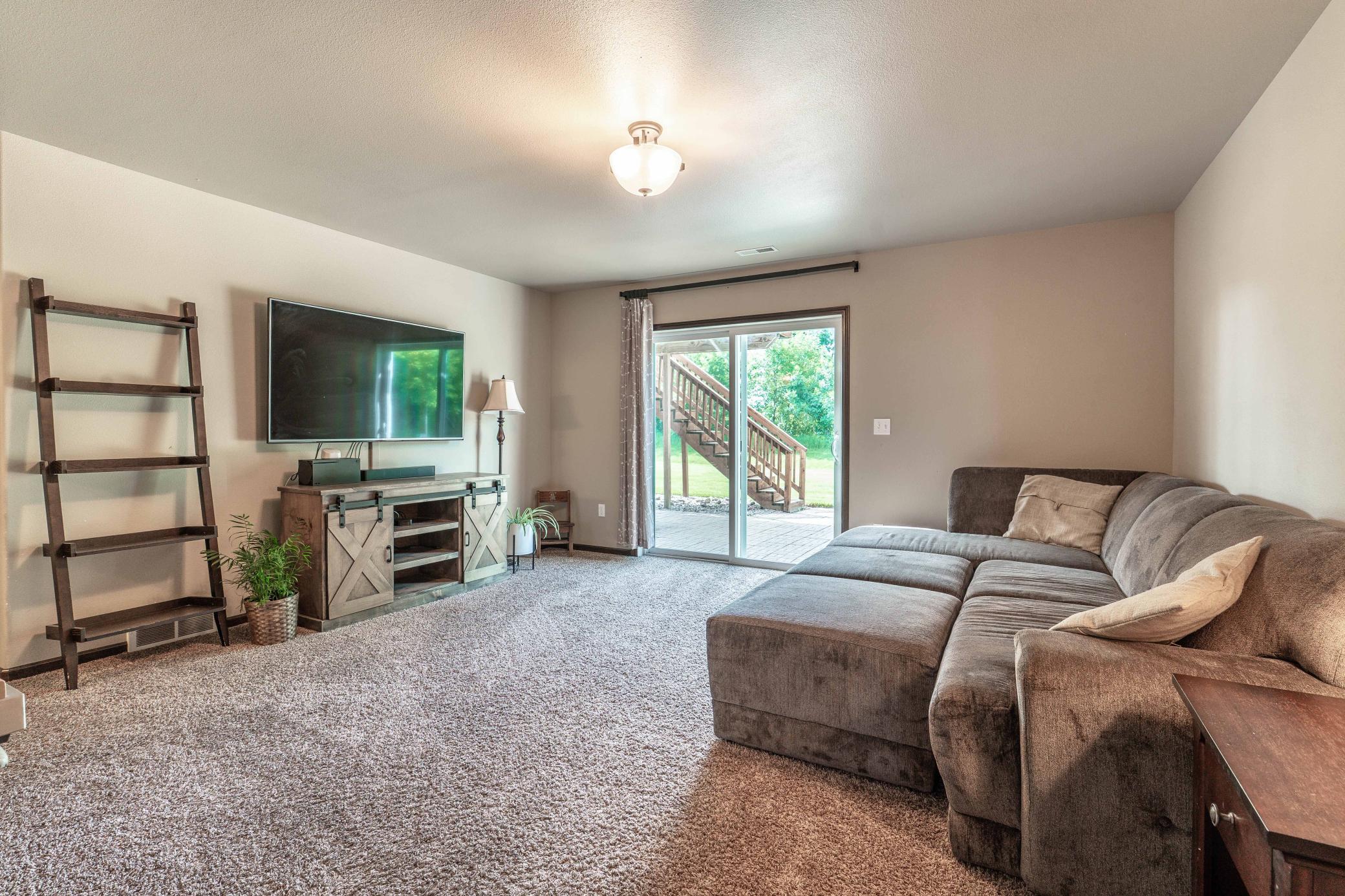 2414 Valley View Property Photo 7