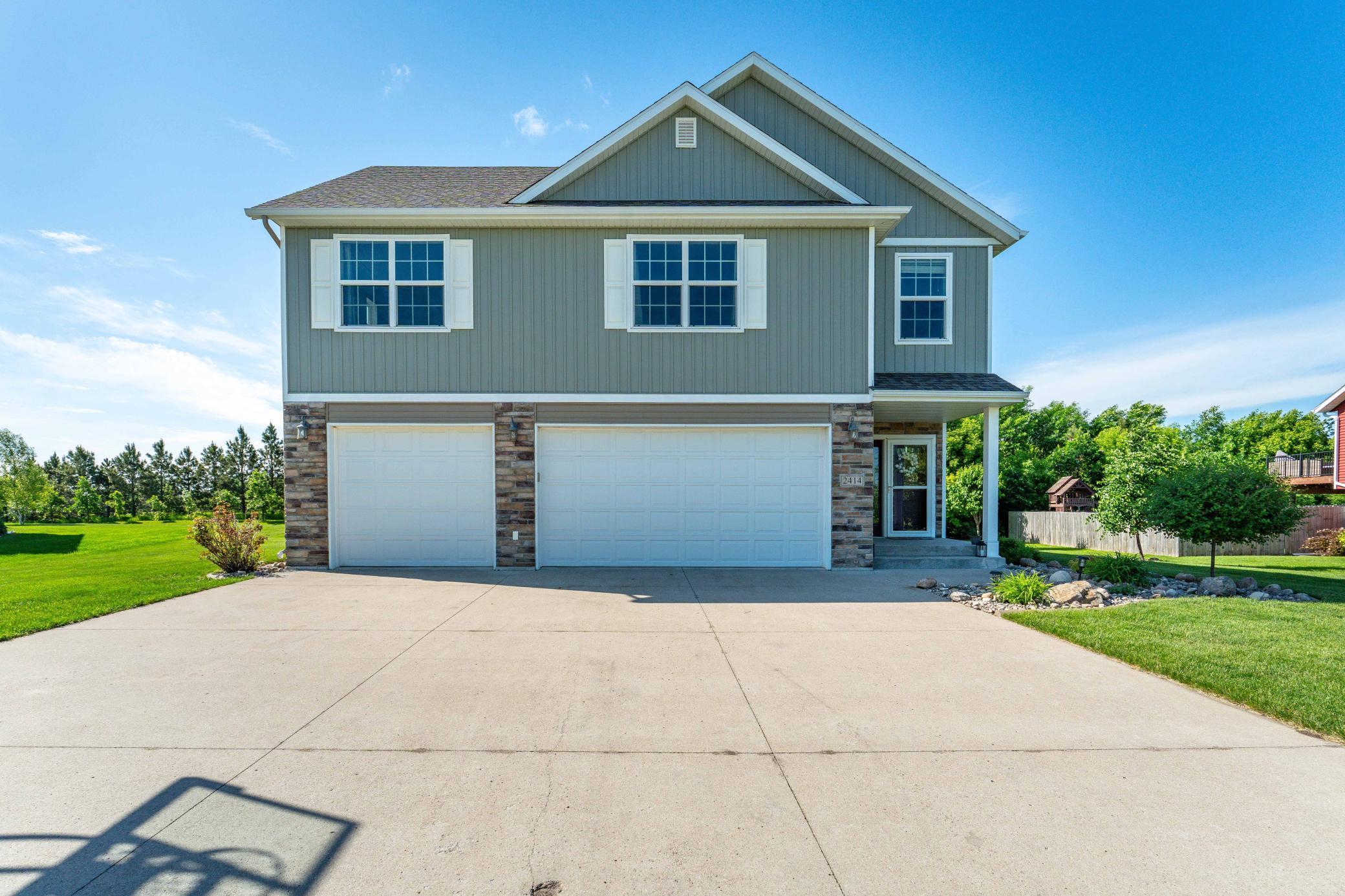 2414 Valley View Property Photo 11