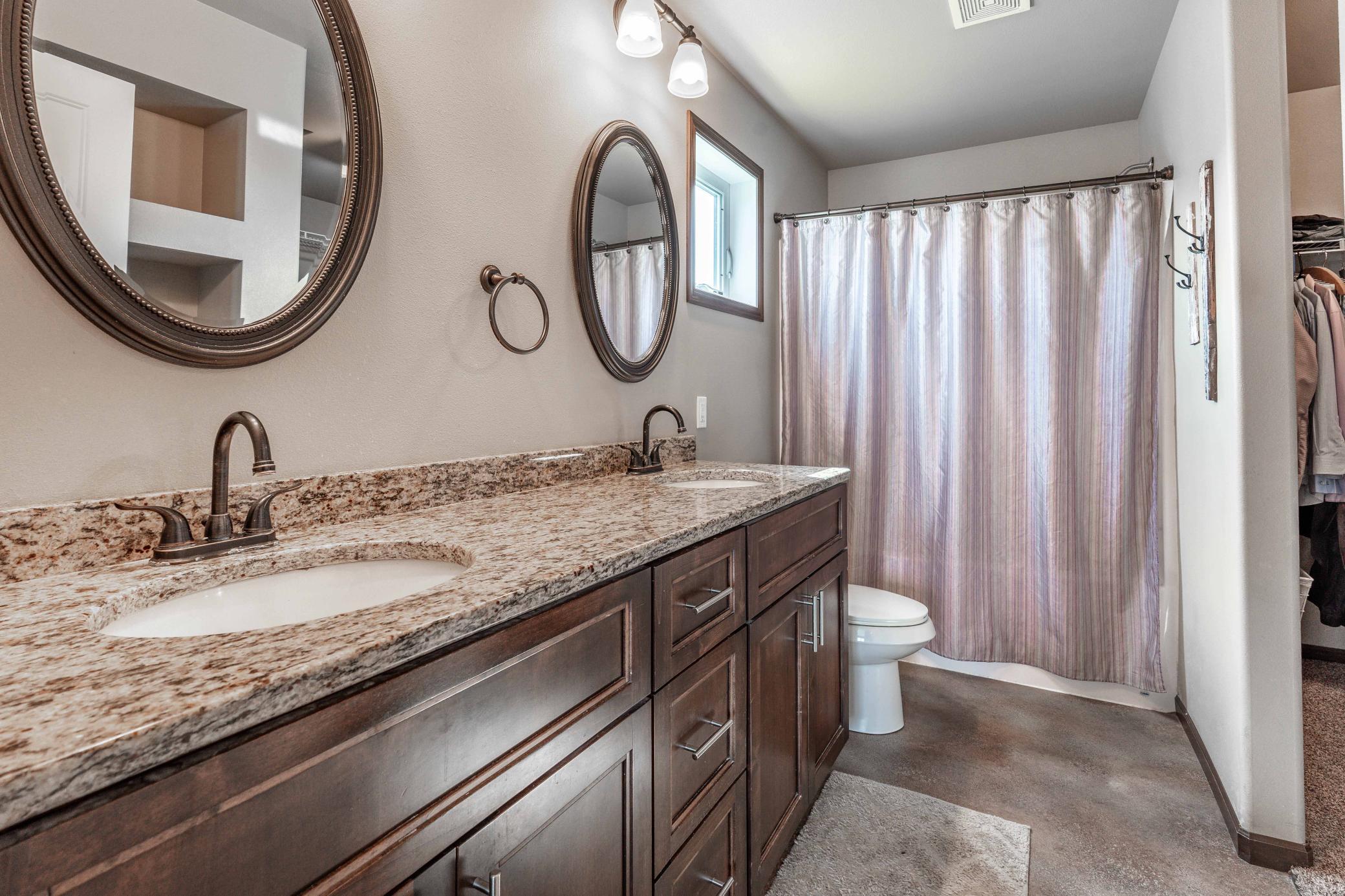2414 Valley View Property Photo 48