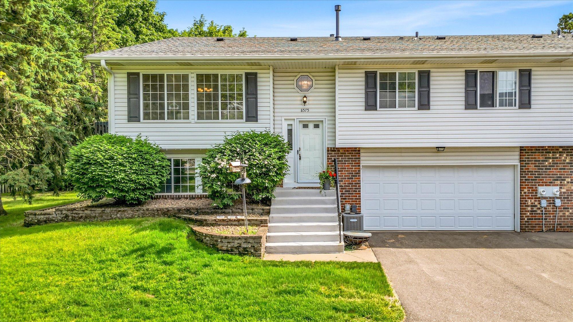 8575 Yalta Lane Ne Property Photo 1