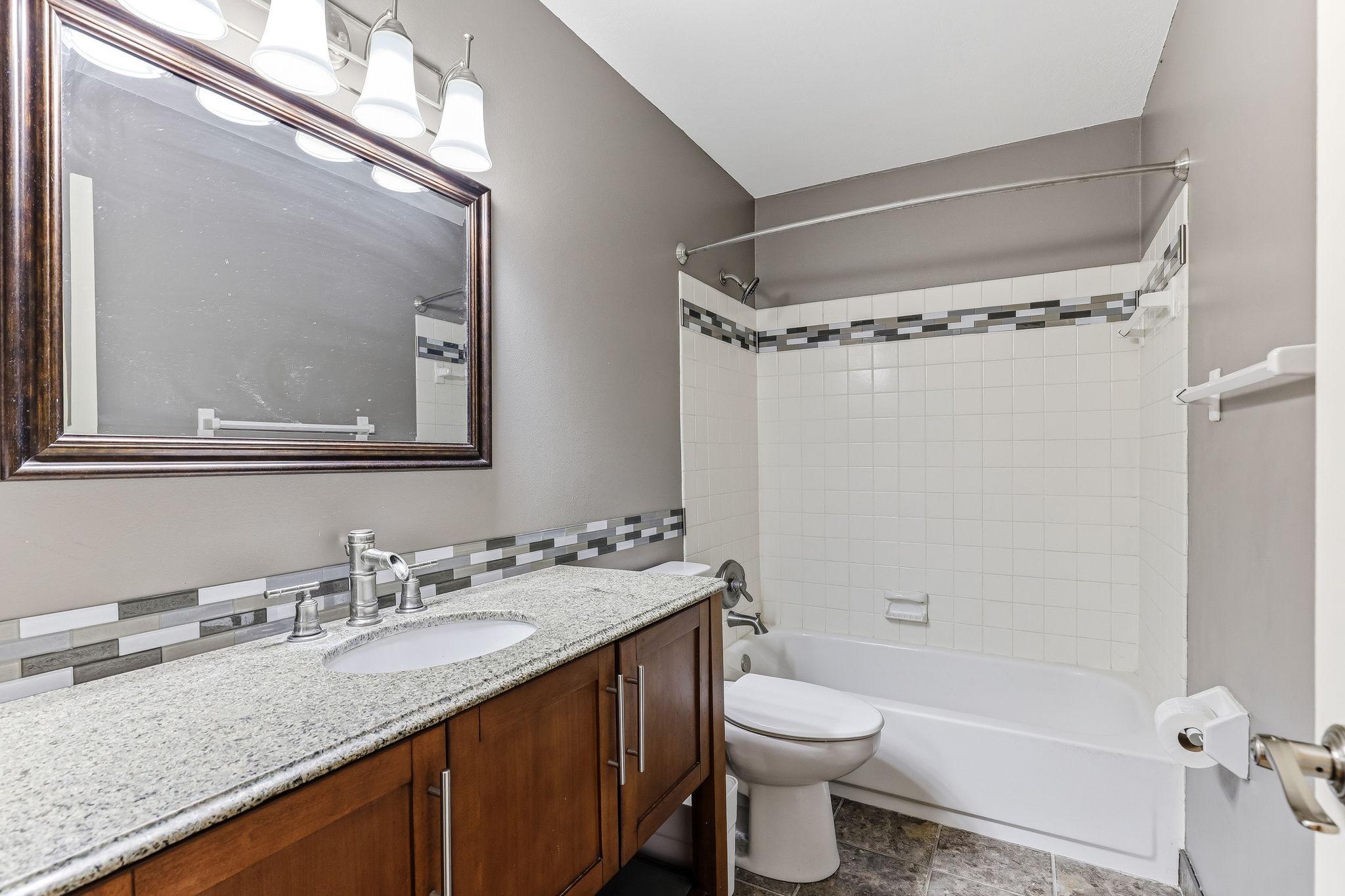1700 Four Oaks Road 331 Property Photo 13