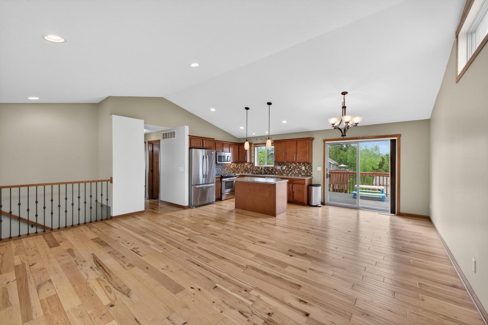4201 Dodge Lane Ne Property Photo 11